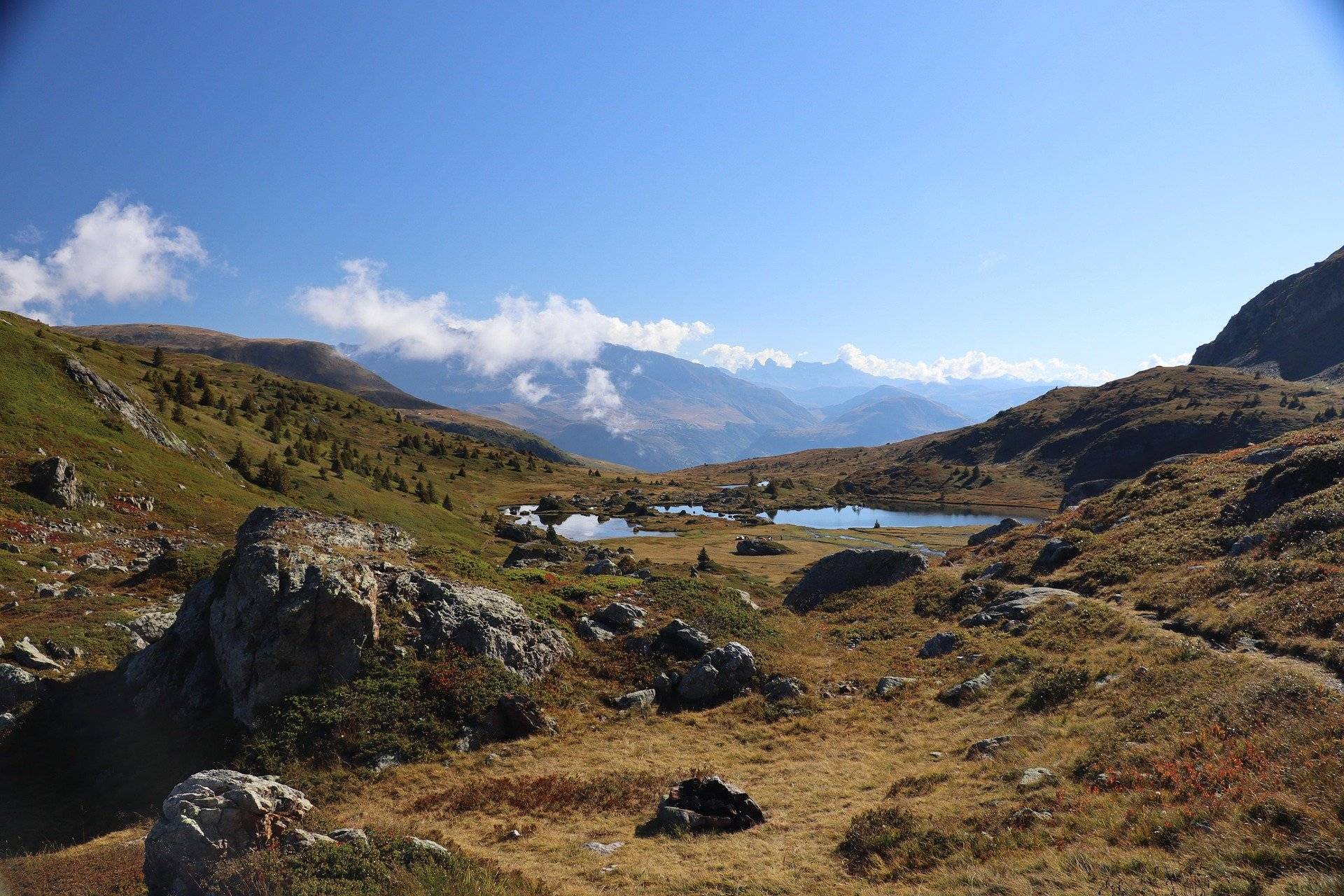 mountains-6614038_1920