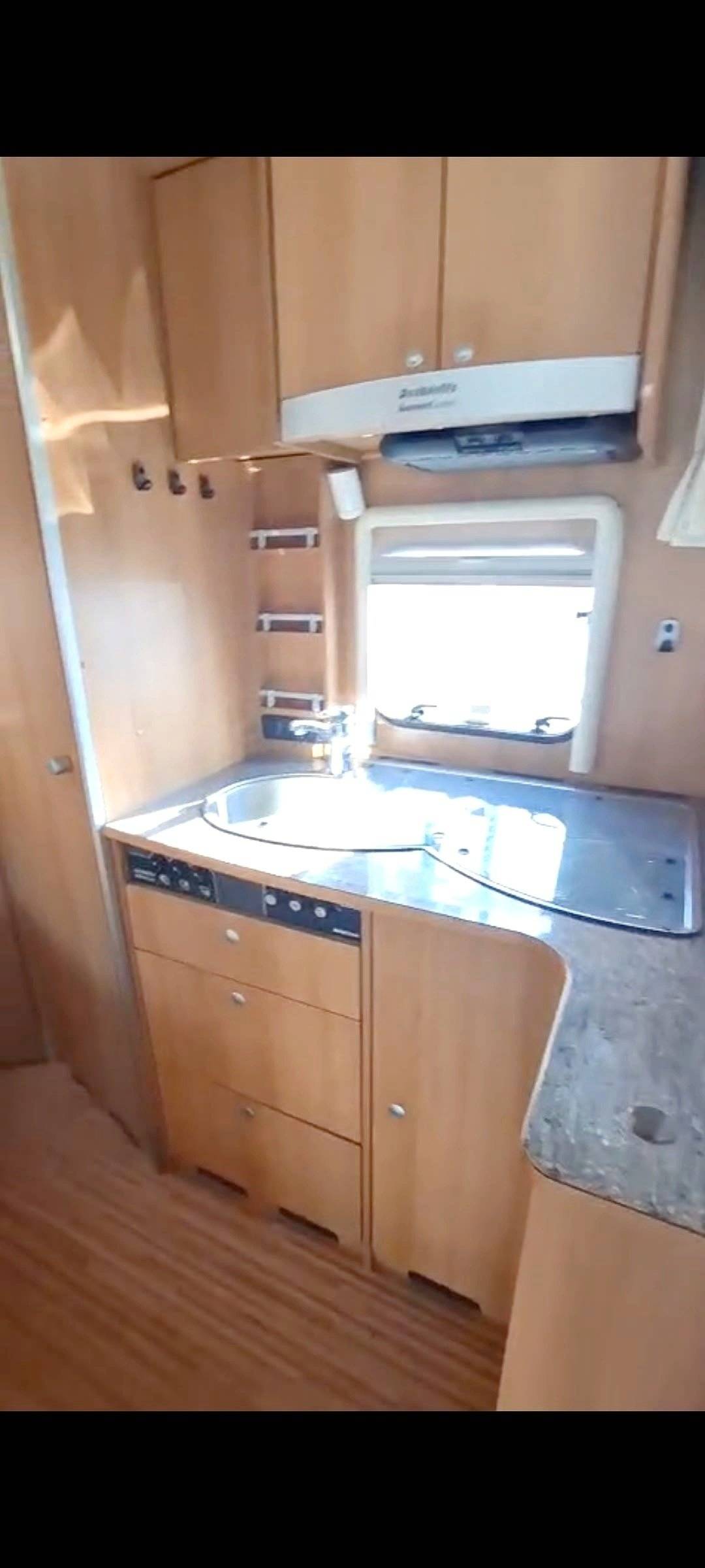 Dethleffs Modelo T6401