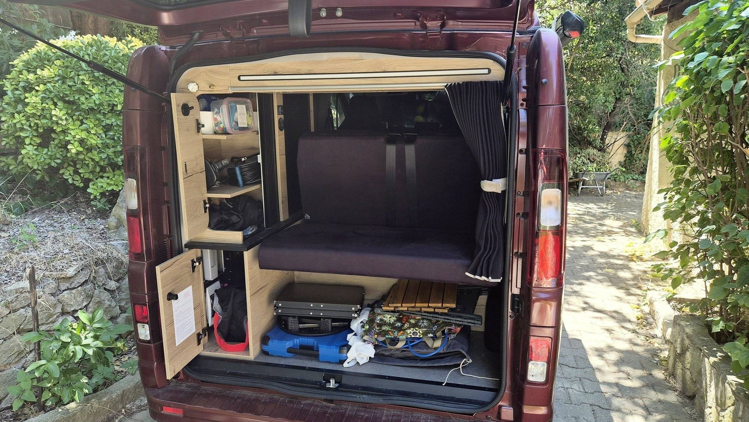 Berth Renault 2,0 l dCi 115 ch - Yescapa
