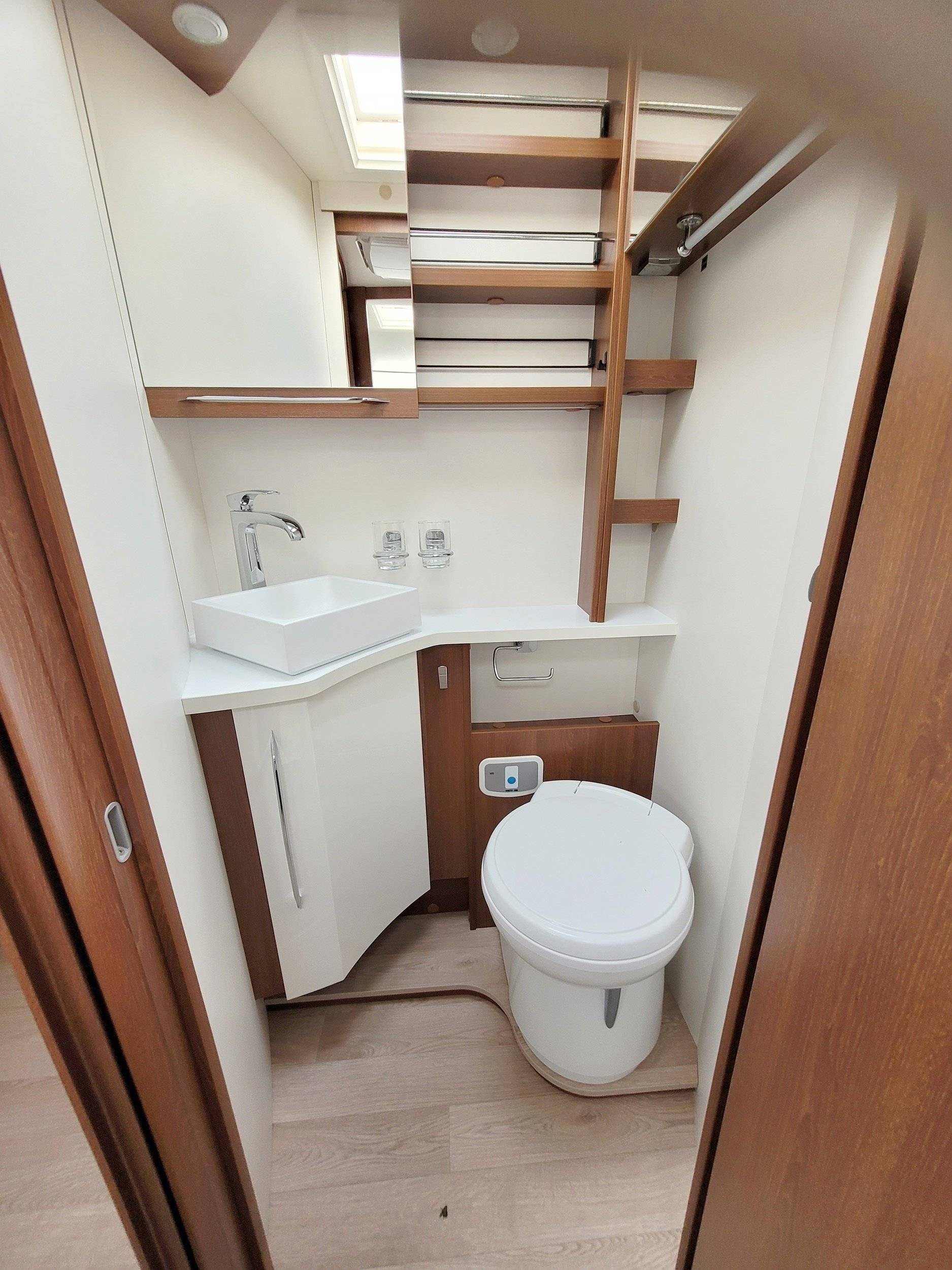 Rapido Fiat Multijet 2   2,3 L   150 CV