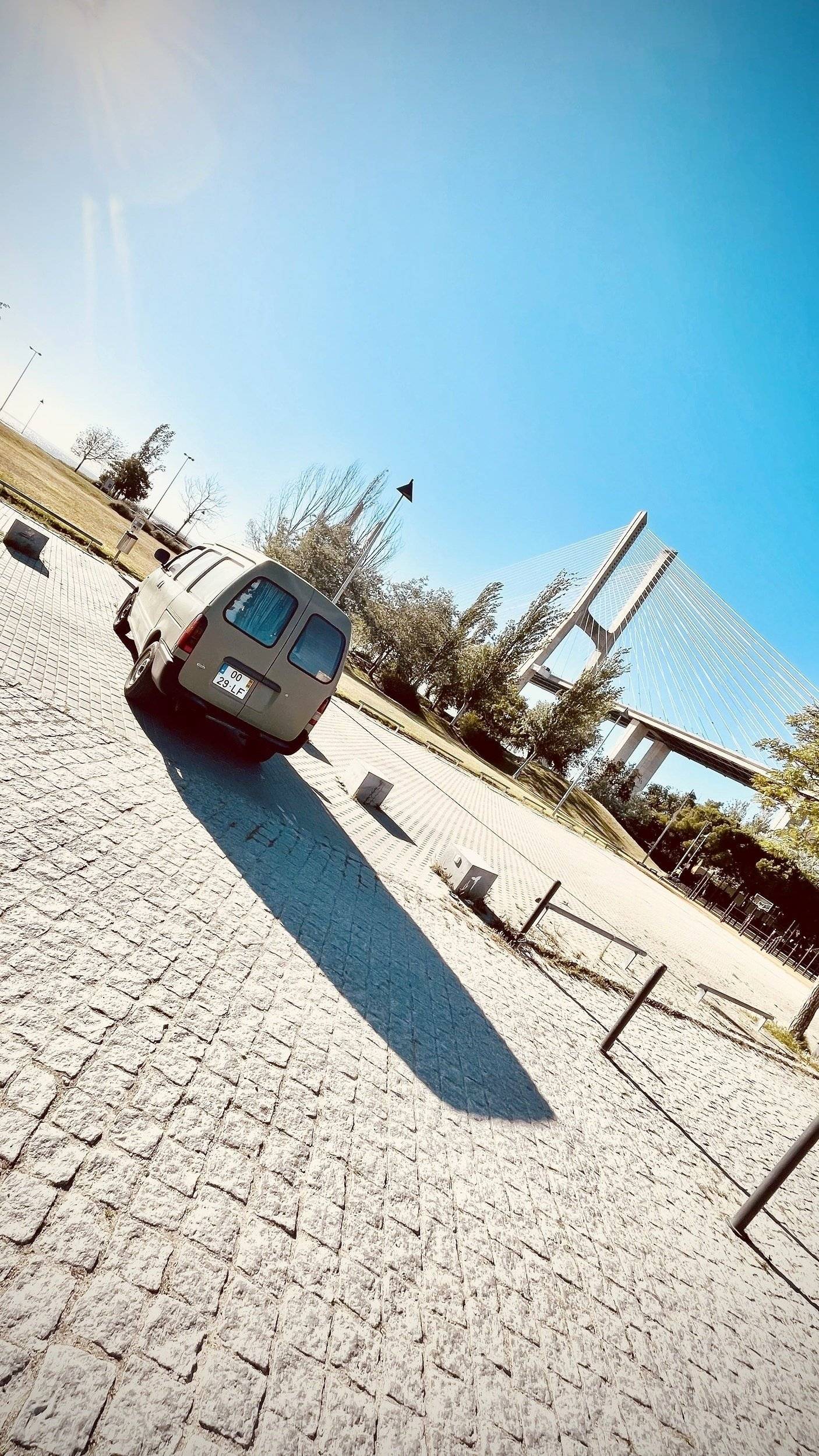 Vue arrière Nissan Vanette - Yescapa