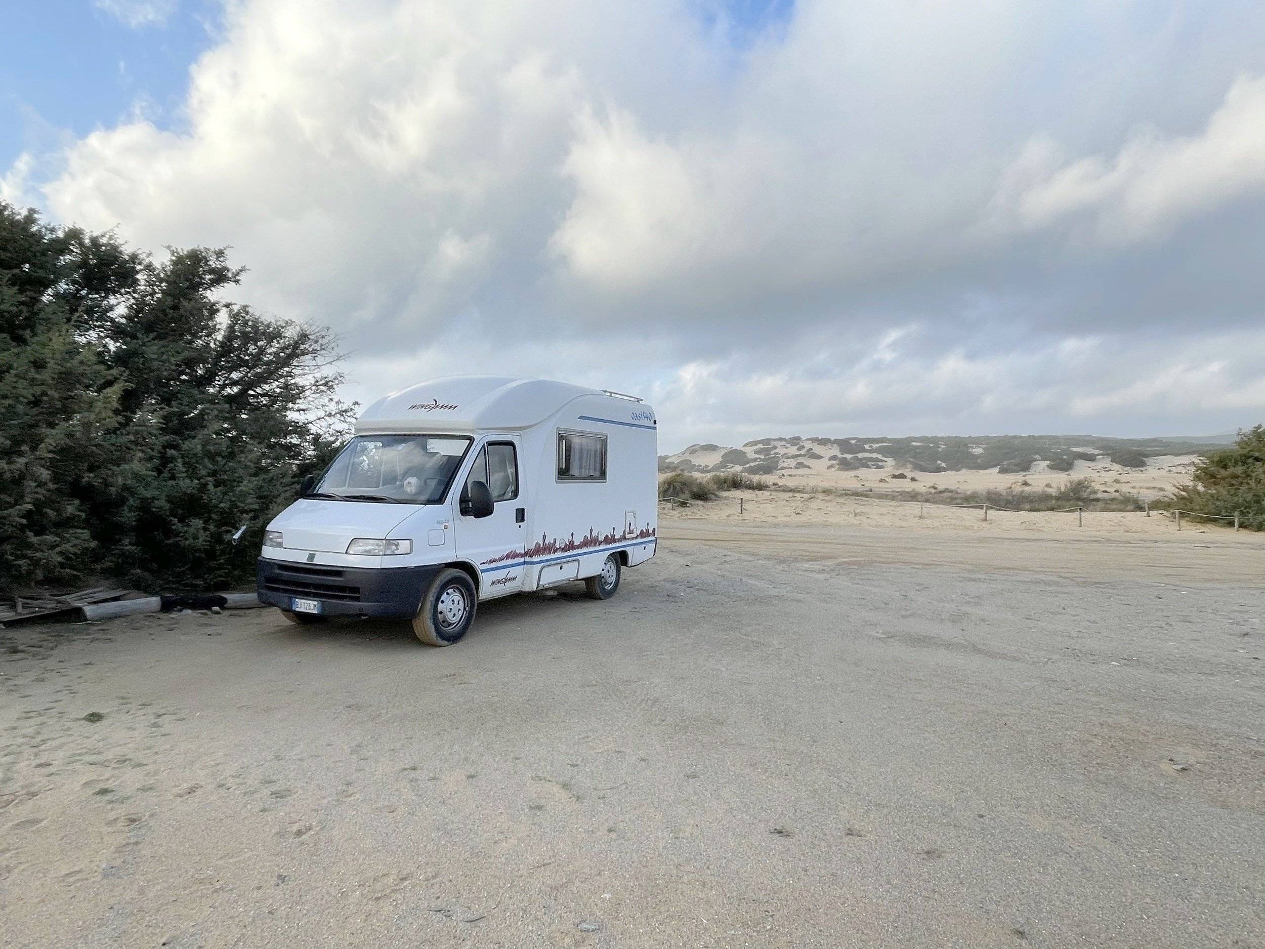 Front view from 3/4 Fiat Ducato 2,8 l 115 ch/Al-Ko - Yescapa