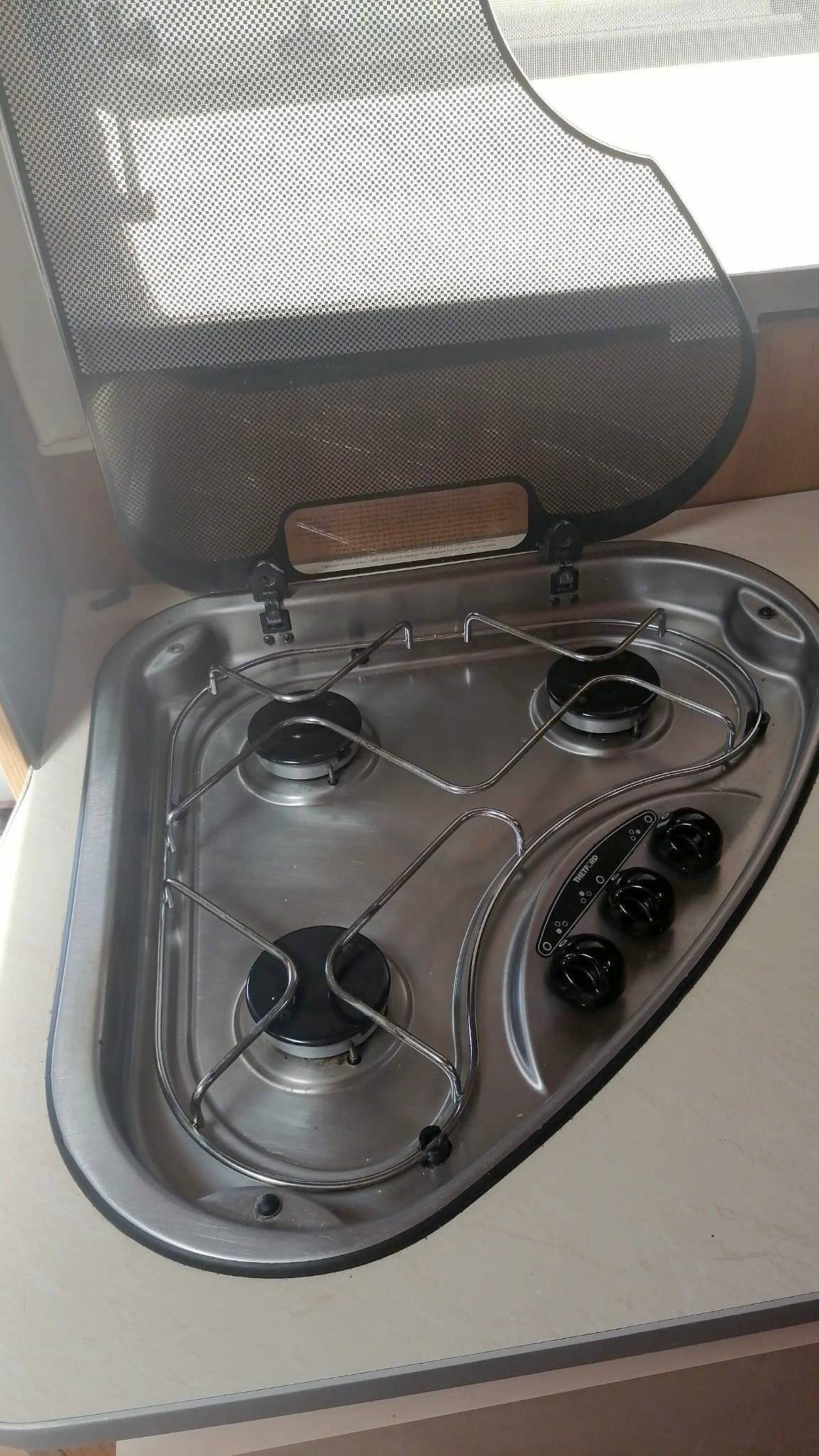 Angolo cucina Ford - Yescapa
