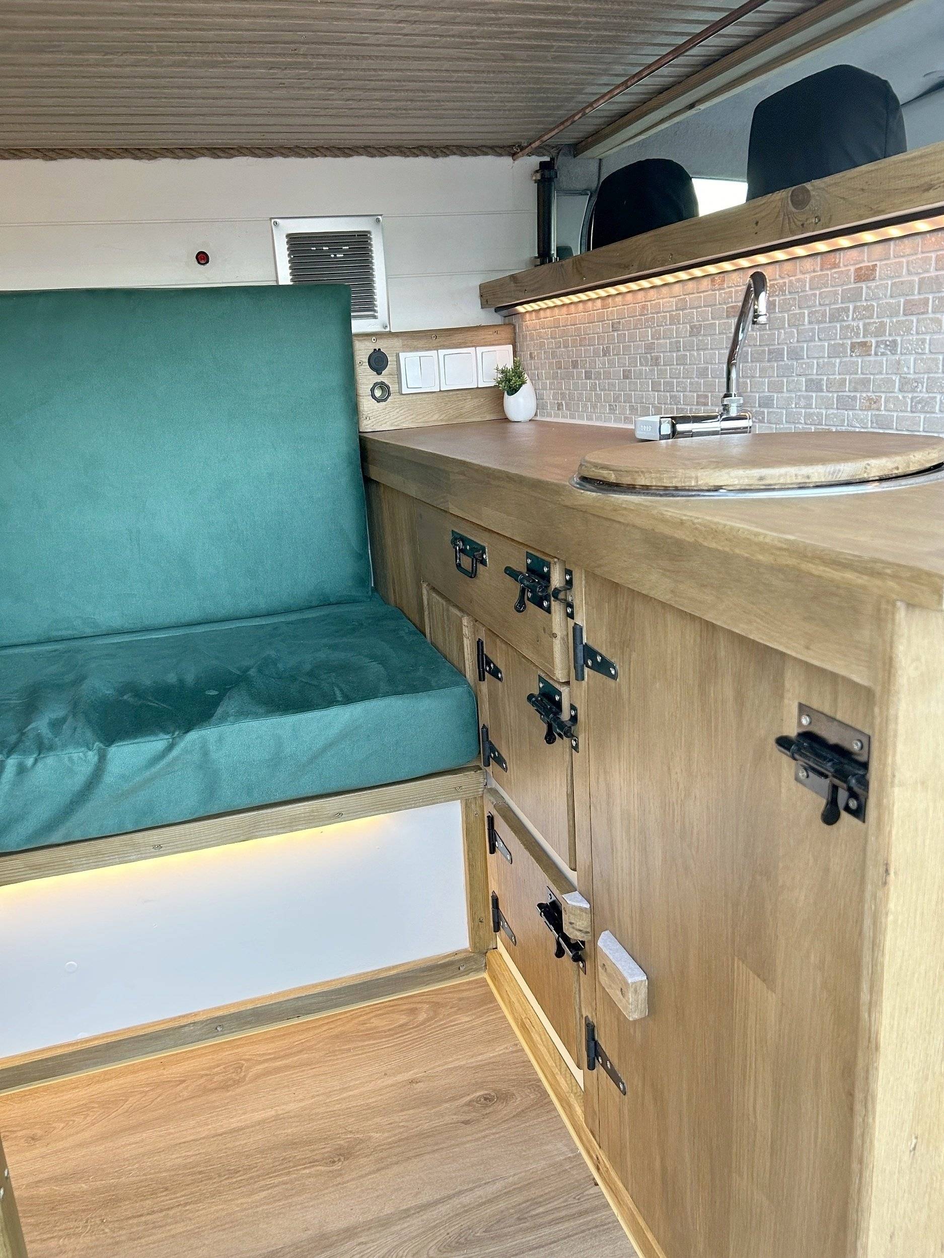 Alpes Camping-Car peugeot expert 