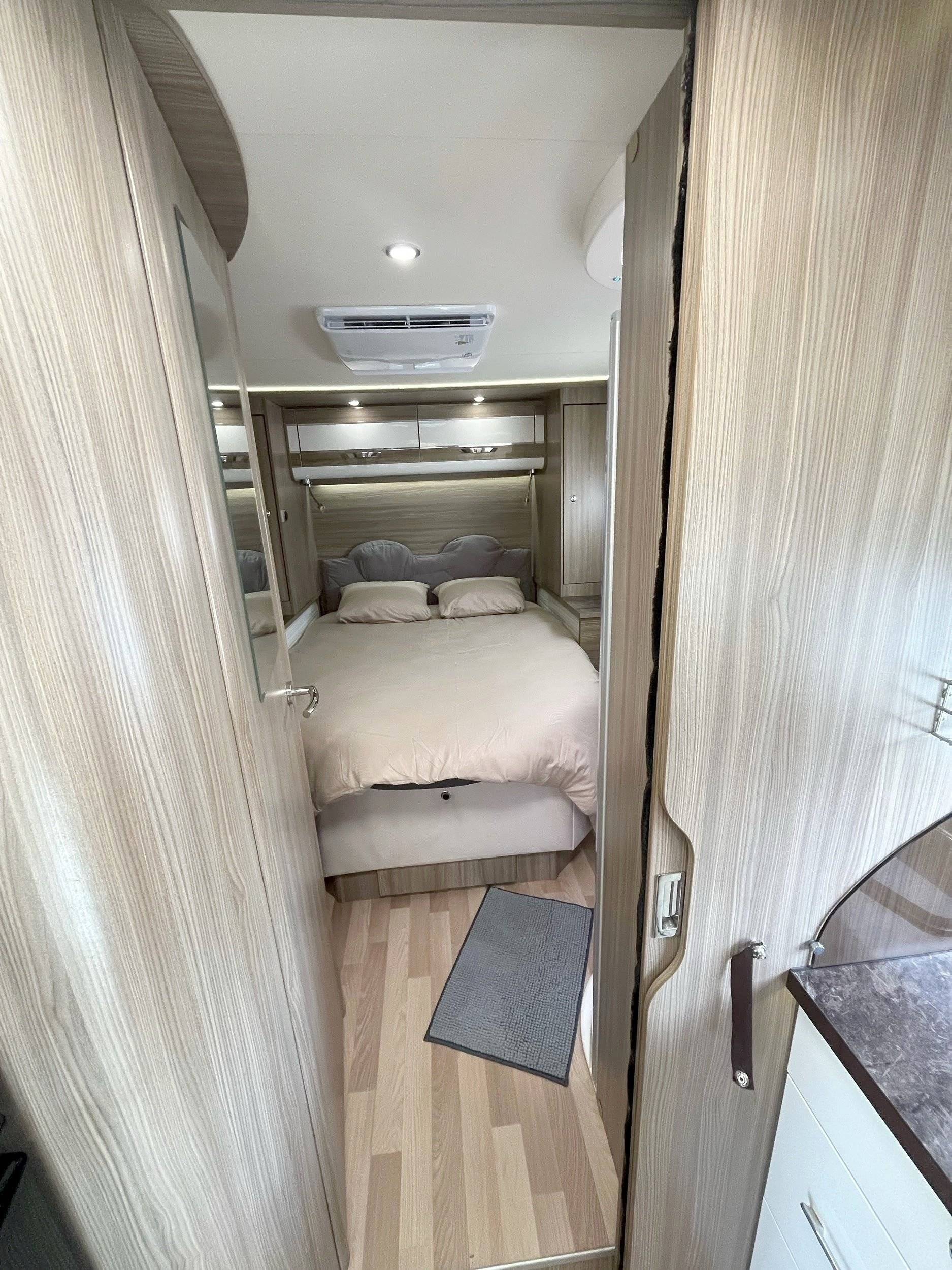 Berth Fiat 33 Light 2,3 l 130 ch. - Yescapa