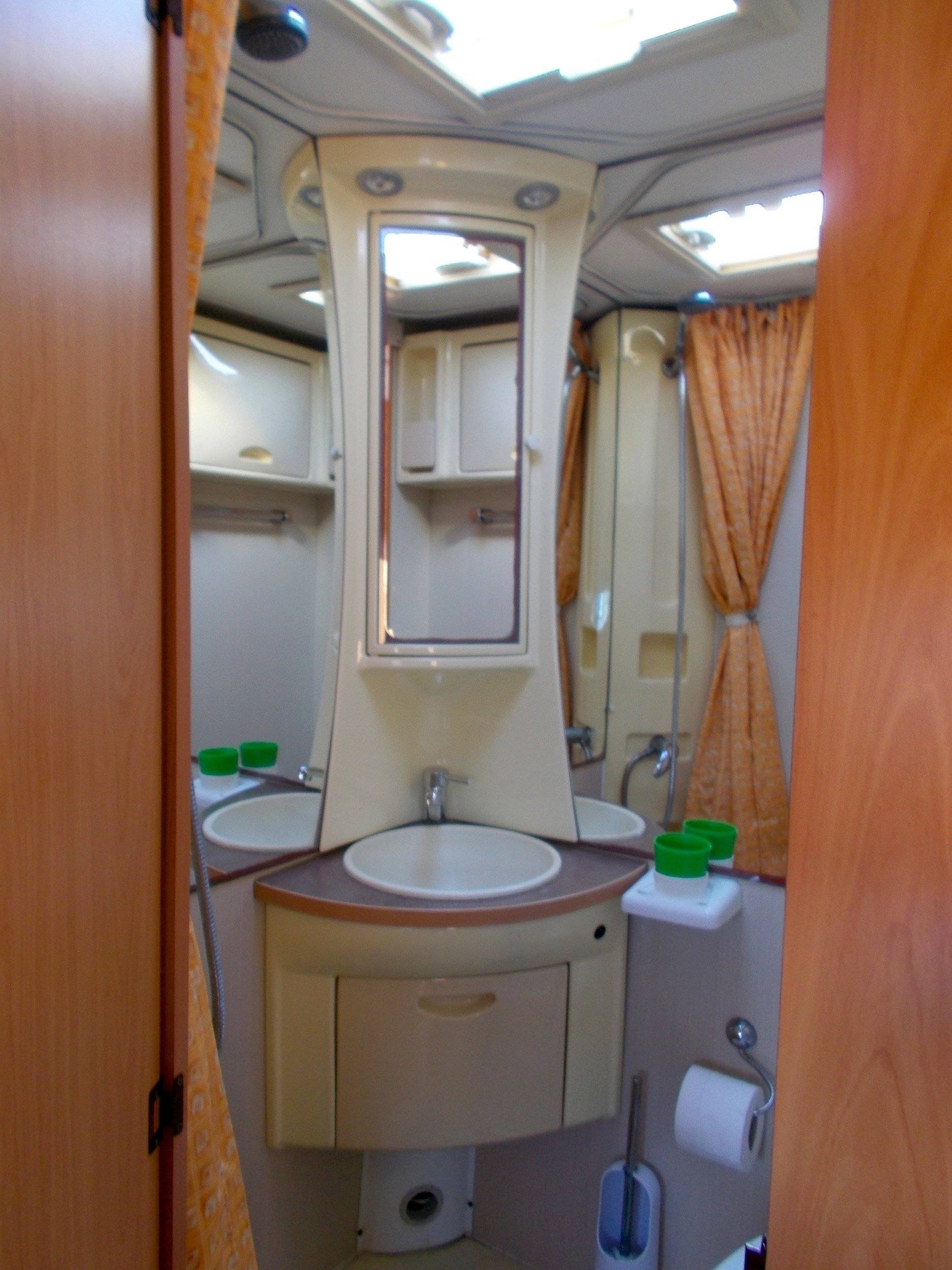 Challenger CHALLENGER GENESIS 33