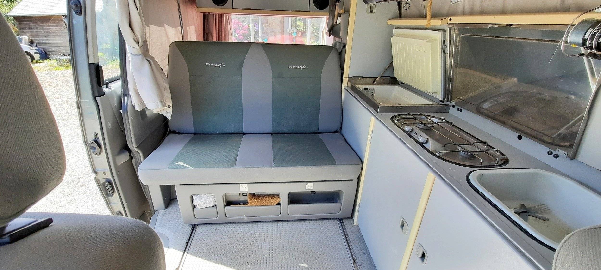 Coin repas Volkswagen - Yescapa