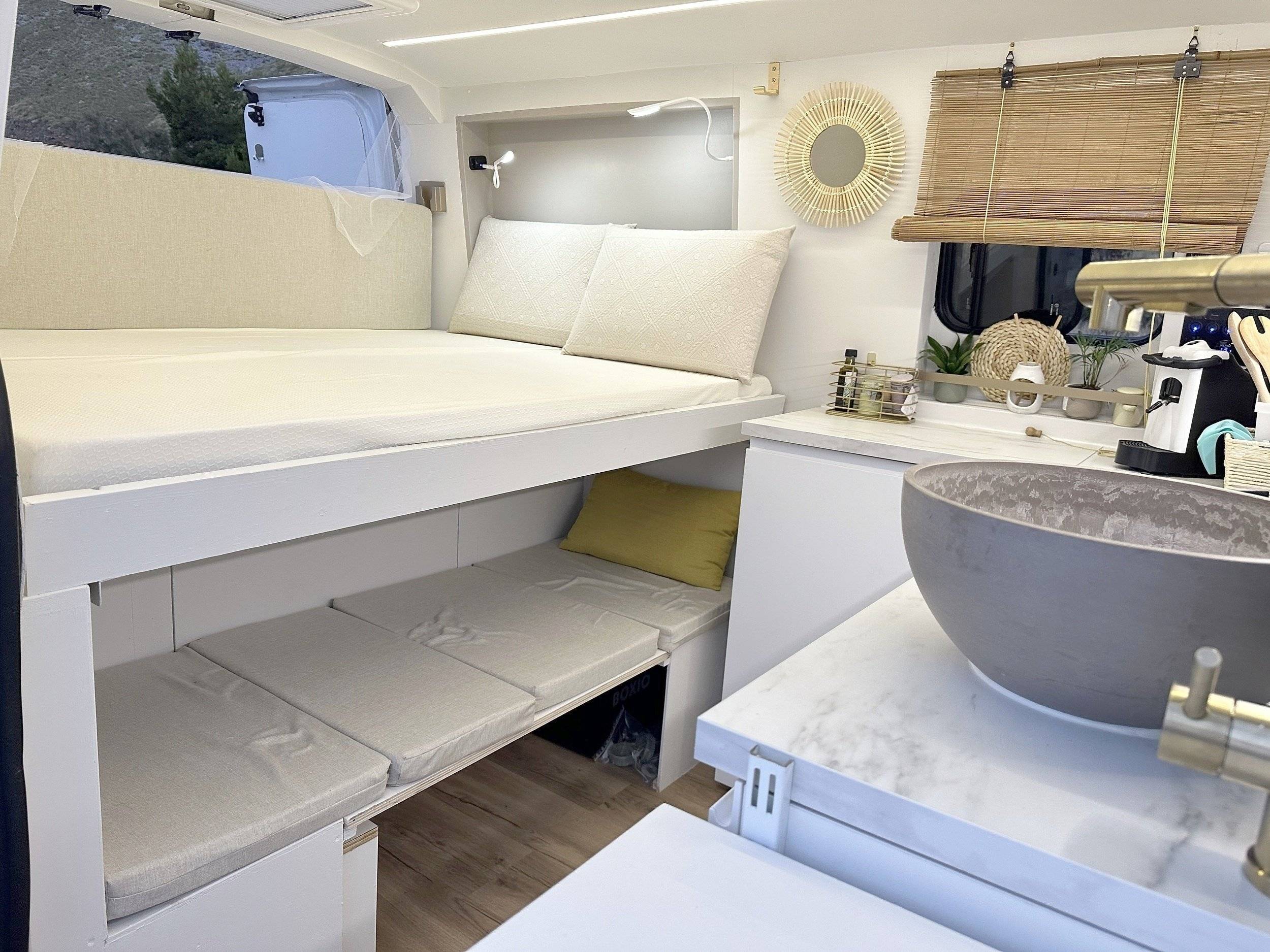 Berth Renault - Yescapa