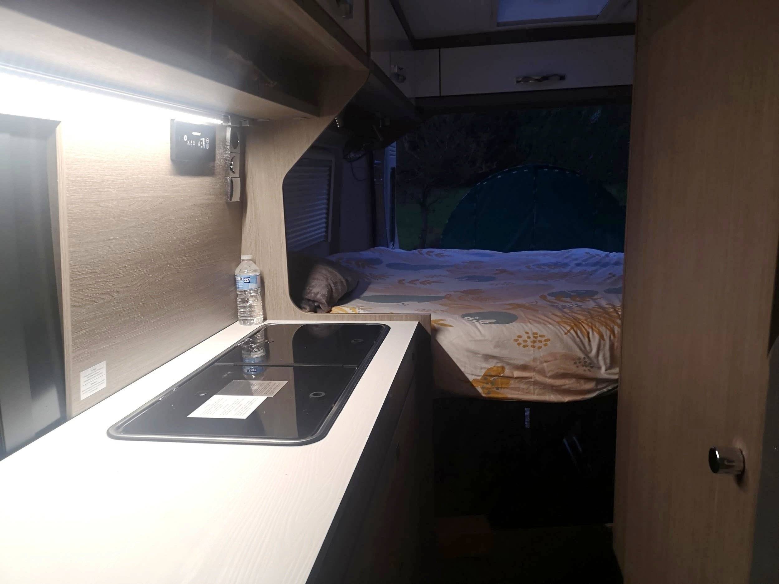 Berth Citroën Jumper 2,0 l 130 ch - Yescapa