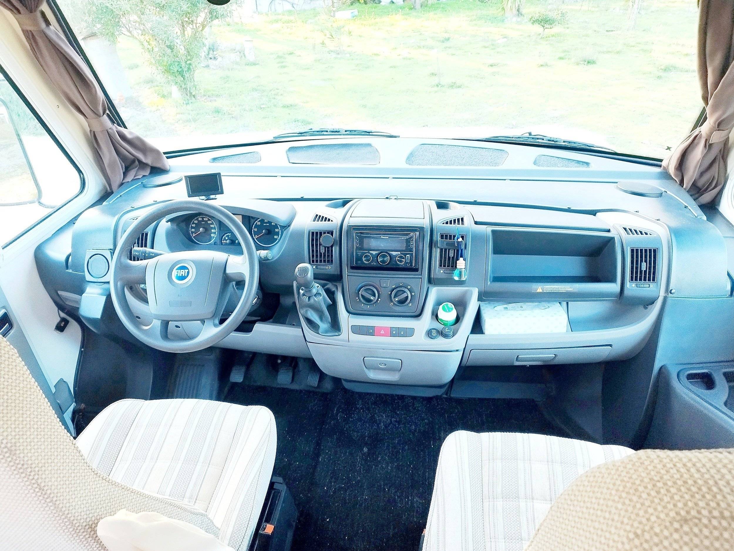 Pilote Aventura G710