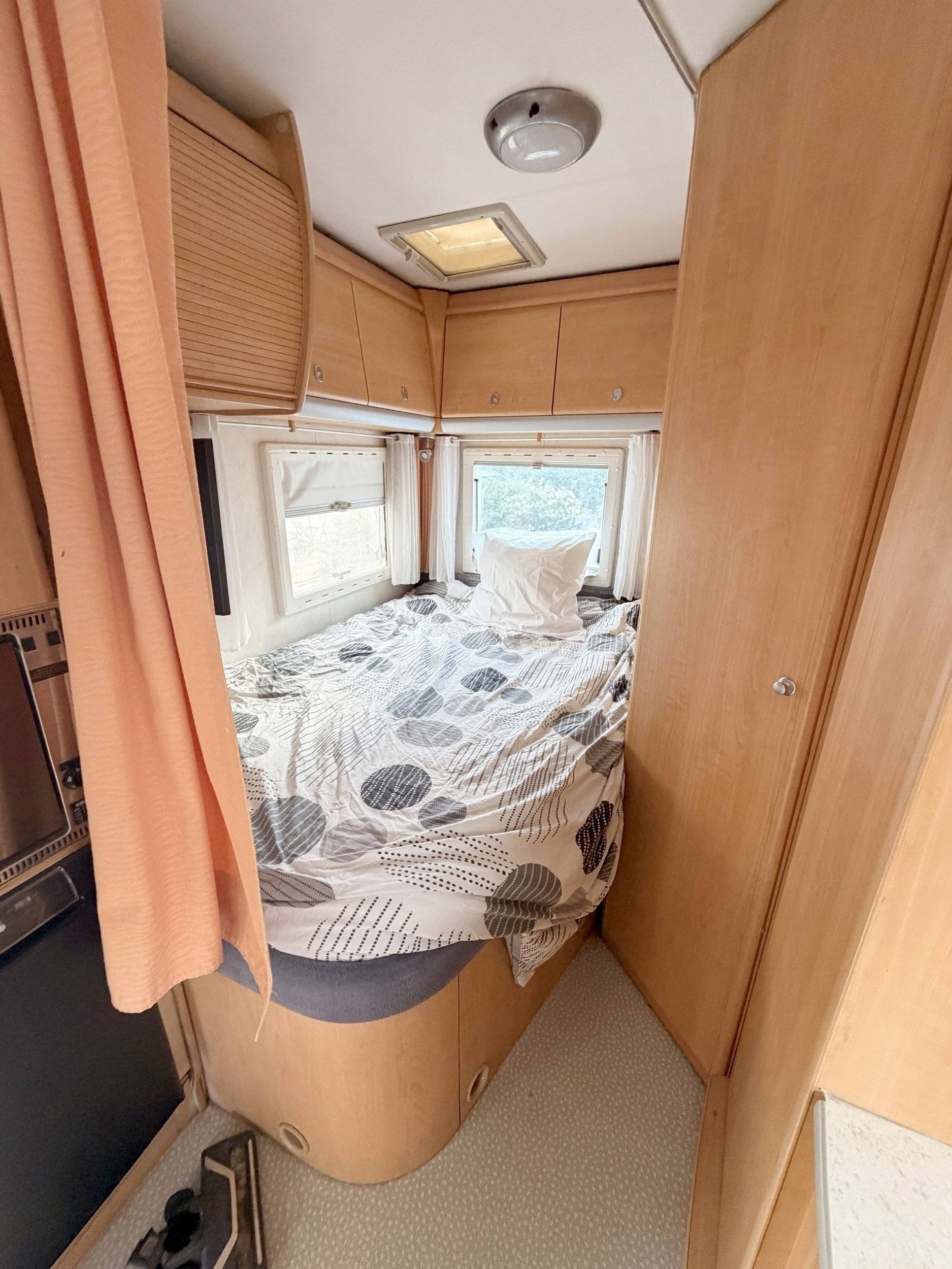 Berth Ford - Yescapa