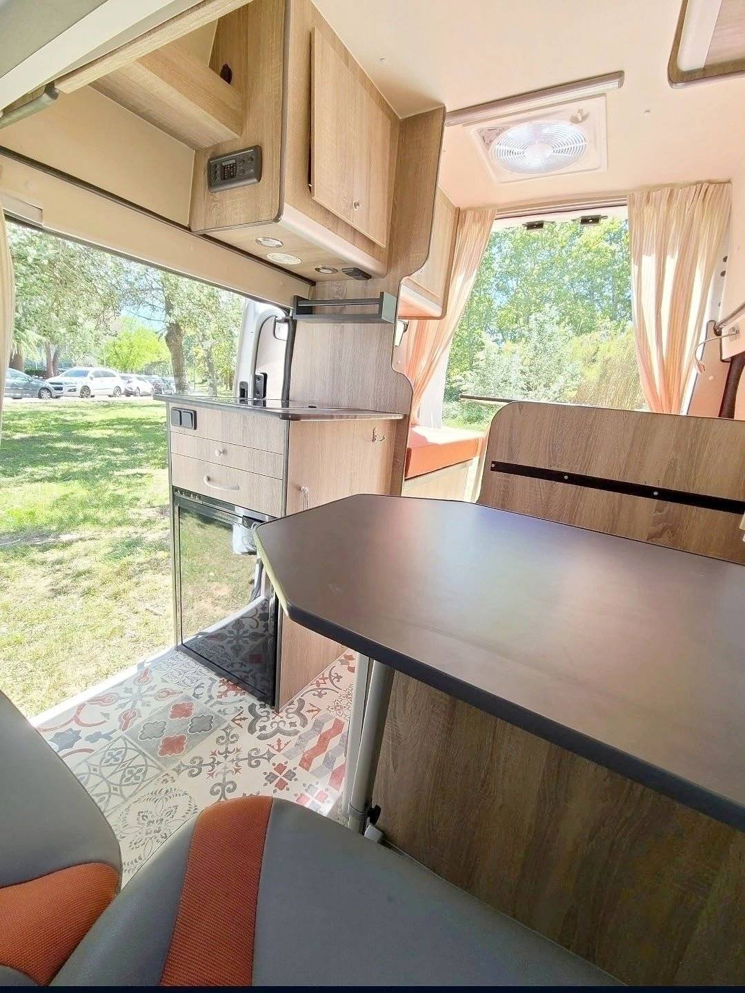 Essecke Renault Renault Trafic II - Yescapa