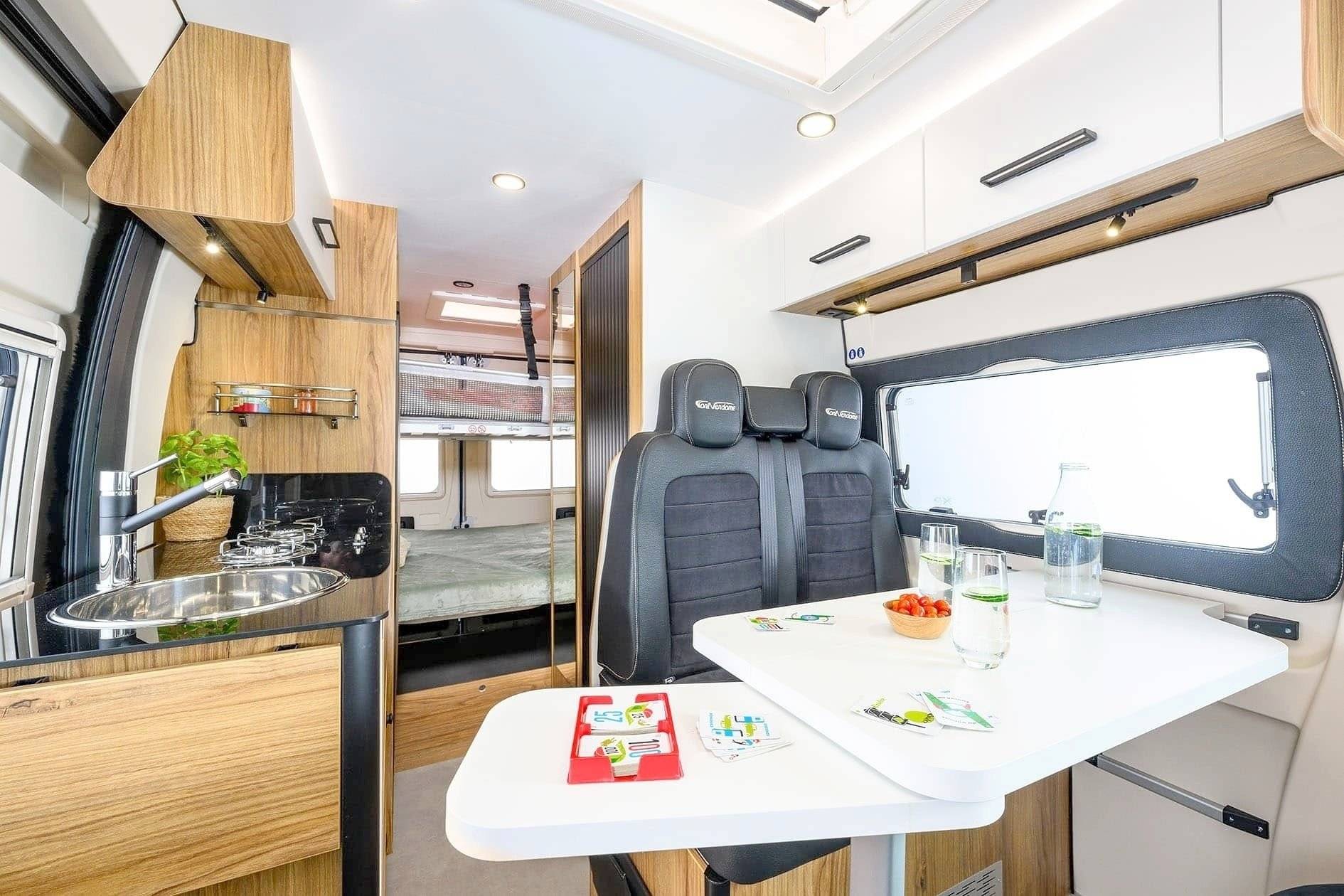 Font Vendôme font vendôme leader camp