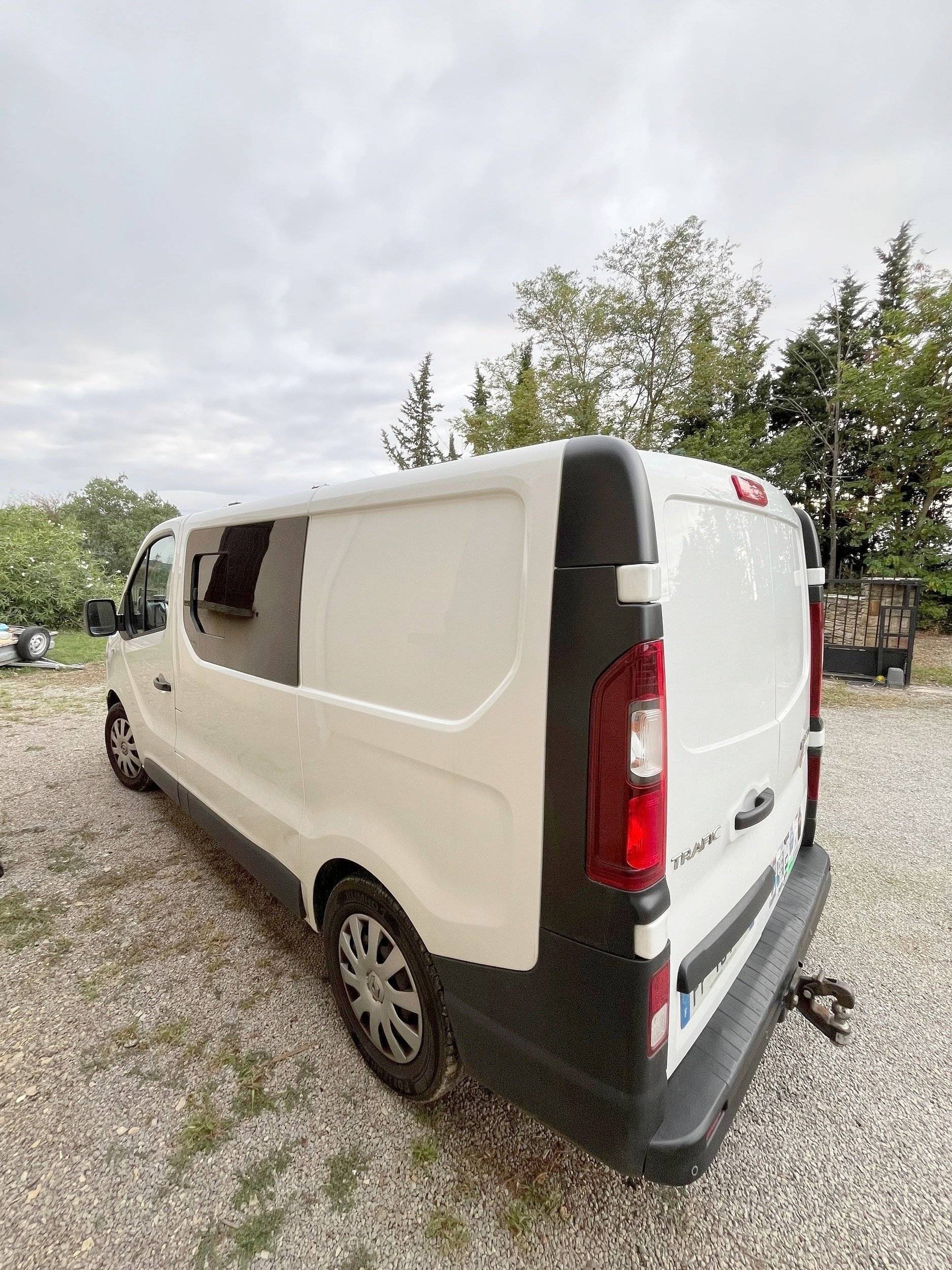 Custo Van Renault Trafic 150cv
