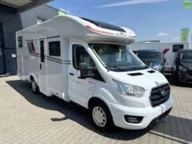 schräge Vorderansicht  - Yescapa