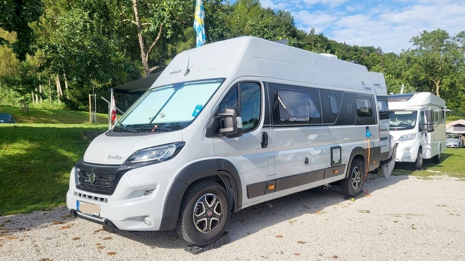 Vue avant de 3/4 Fiat Fiat ducato - Yescapa