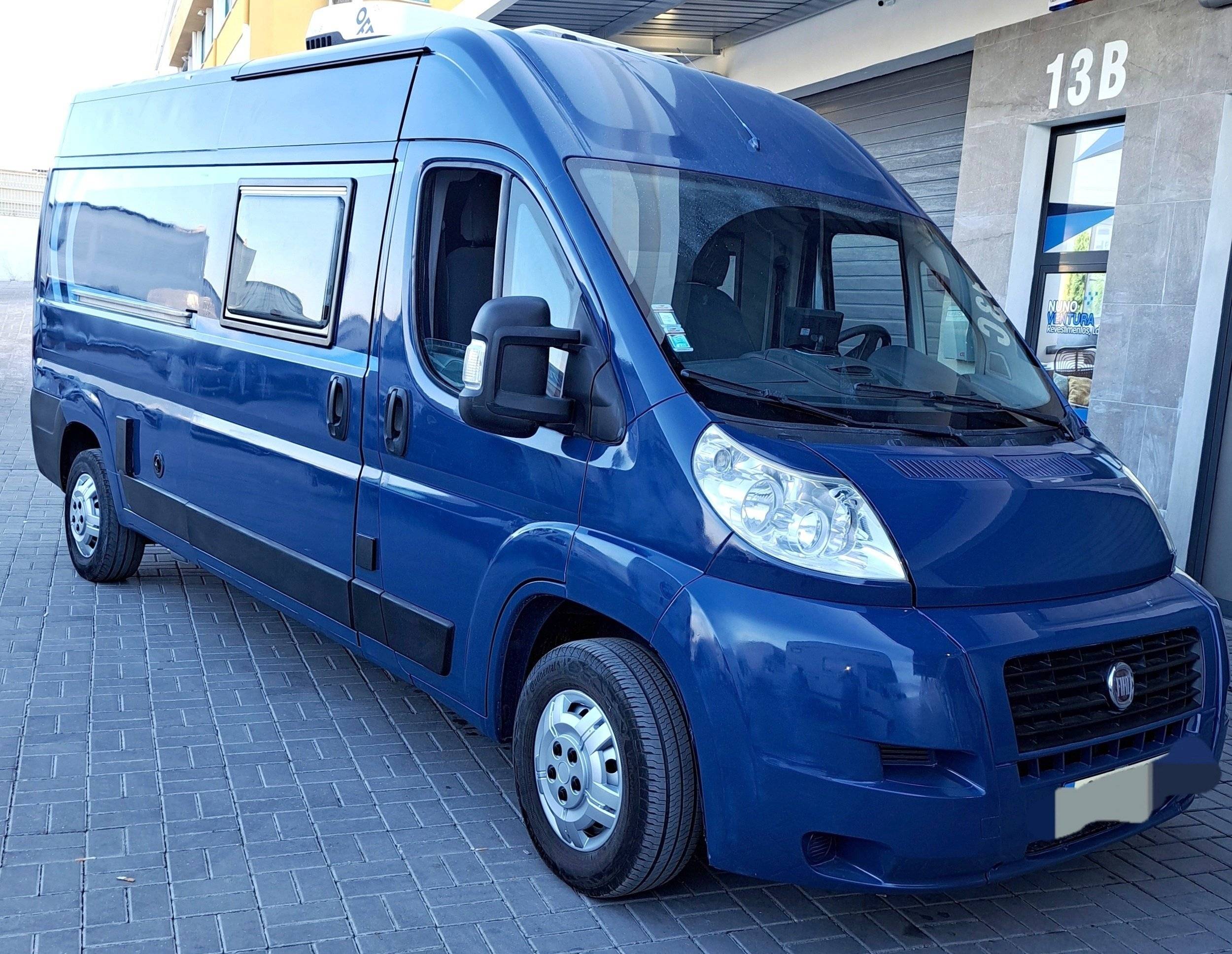 Front view from 3/4 Fiat Fiat - Yescapa