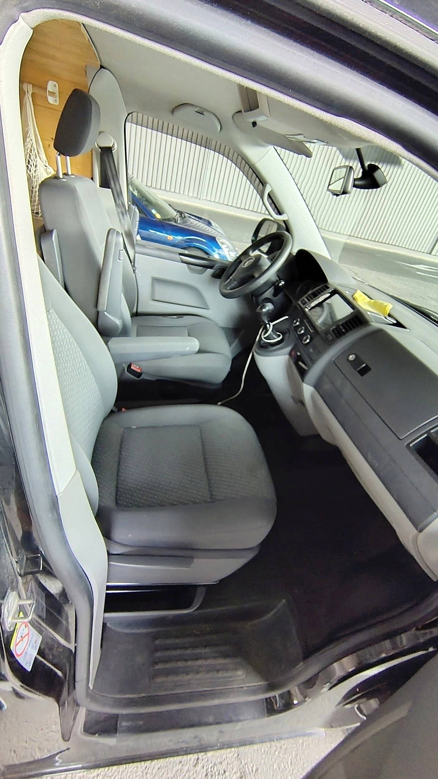 Volkswagen TRANSPORTER T5