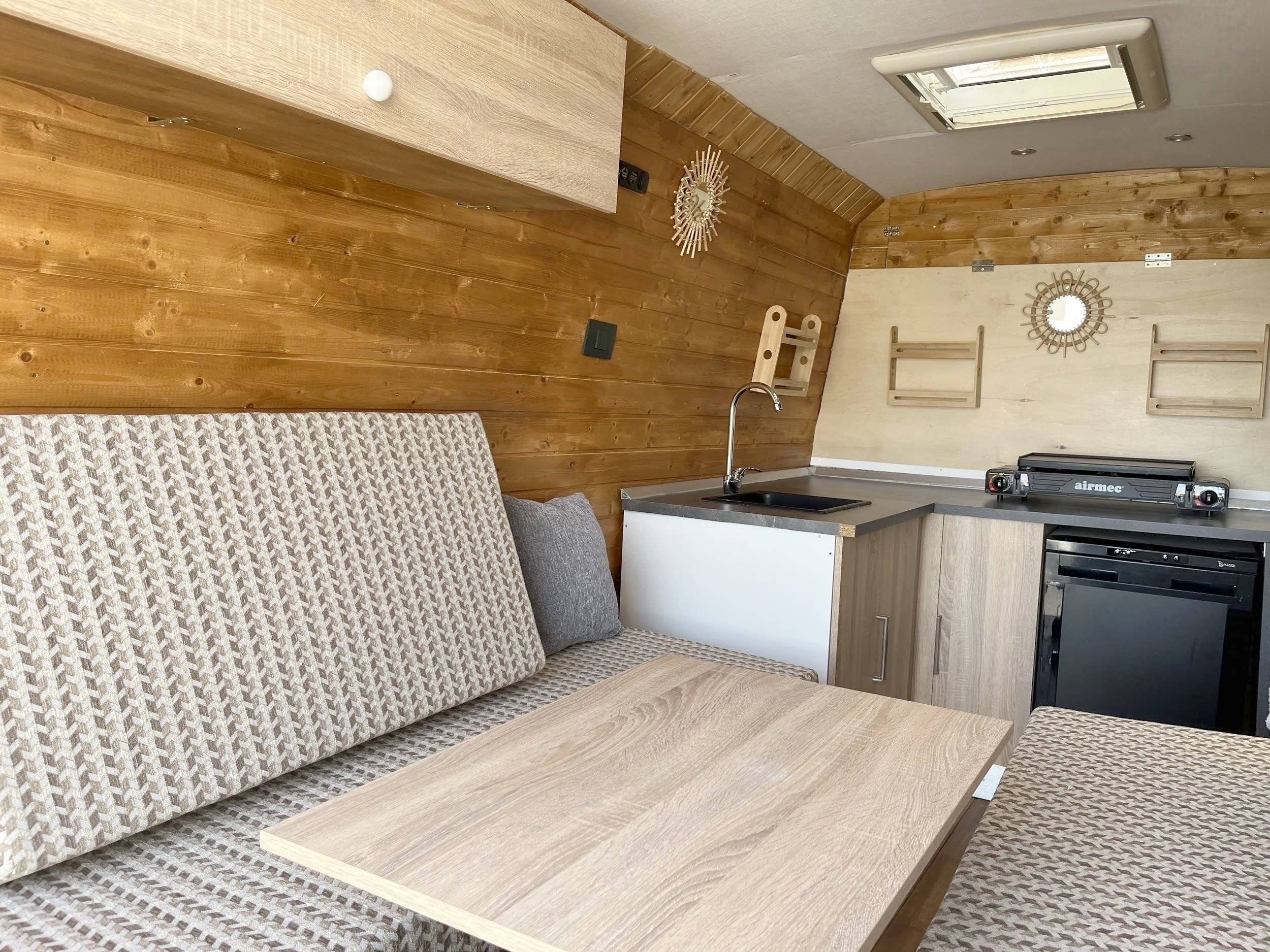 3 C Cartier/Brisebras Transit