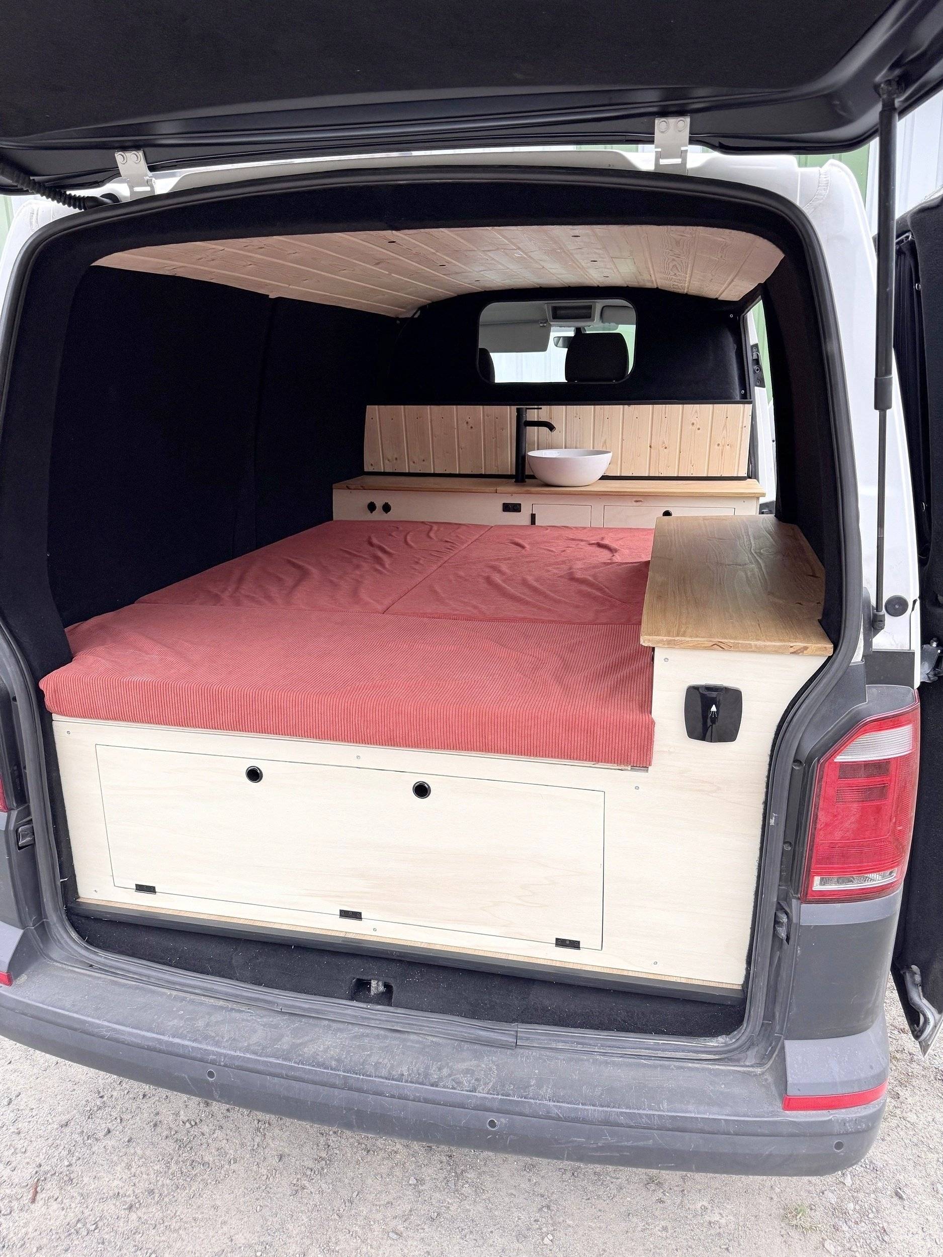 Volkswagen T6 Court 2,0 l 150 ch