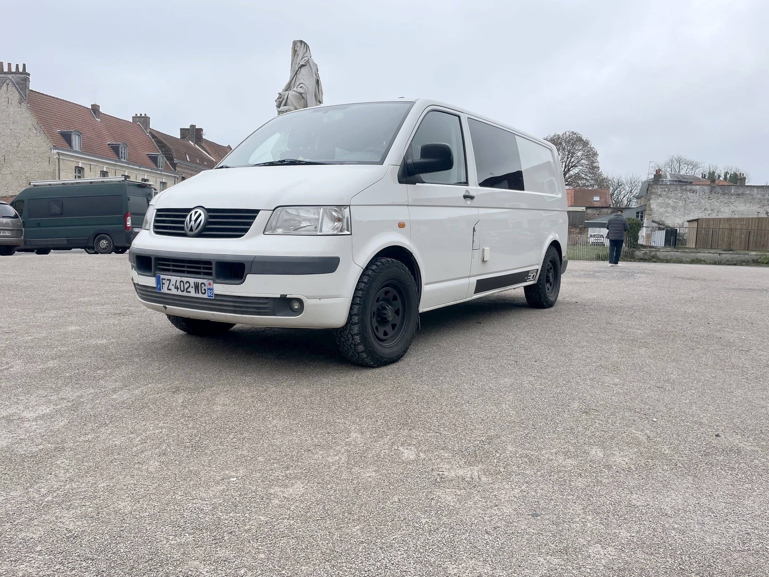 Volkswagen T5 2,5 l 130 ch