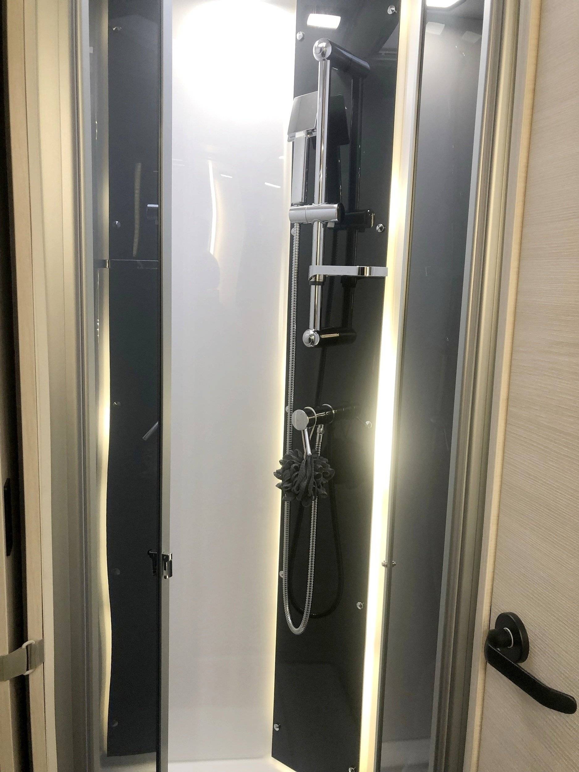 Challenger 328 Graphite Premium