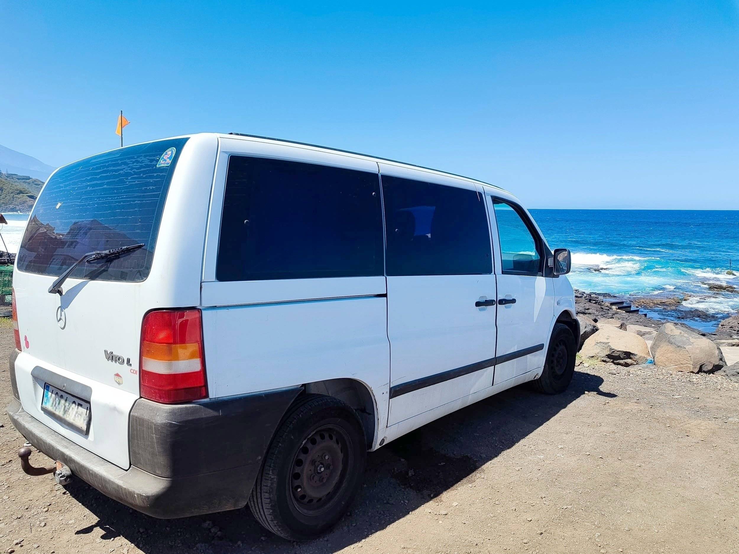 Voorkant 3/4 Mercedes Vito - Yescapa