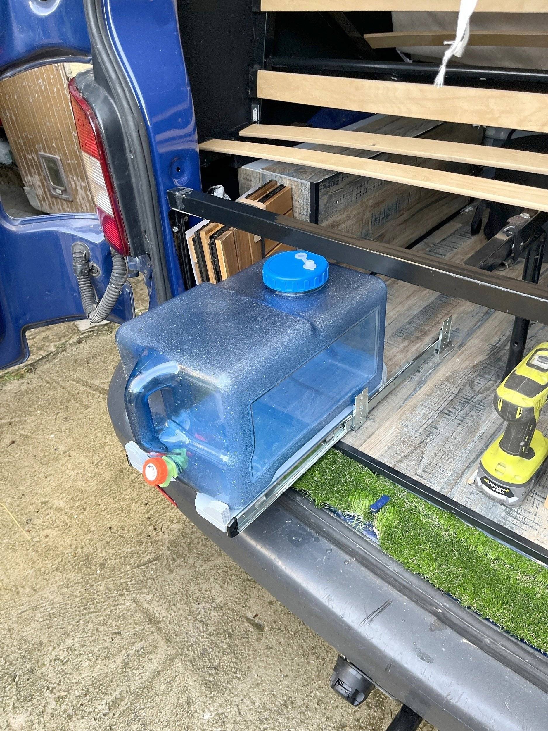 Volkswagen T5 2,0 l 102 ch