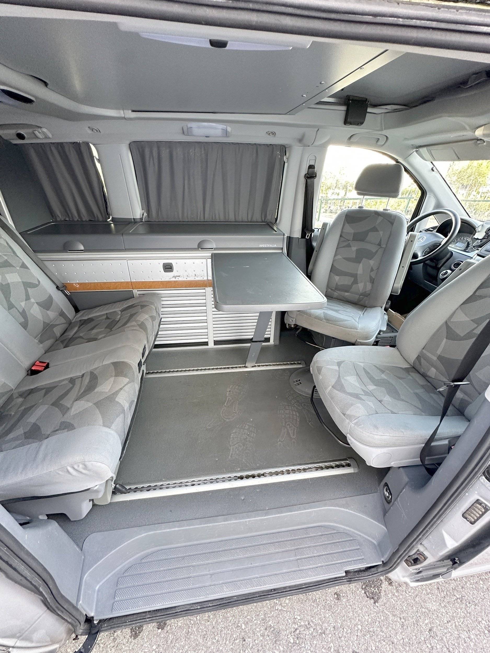 Coin repas Mercedes Mercedes WESTFALIA marco polo 2.2 150cv viano - Yescapa