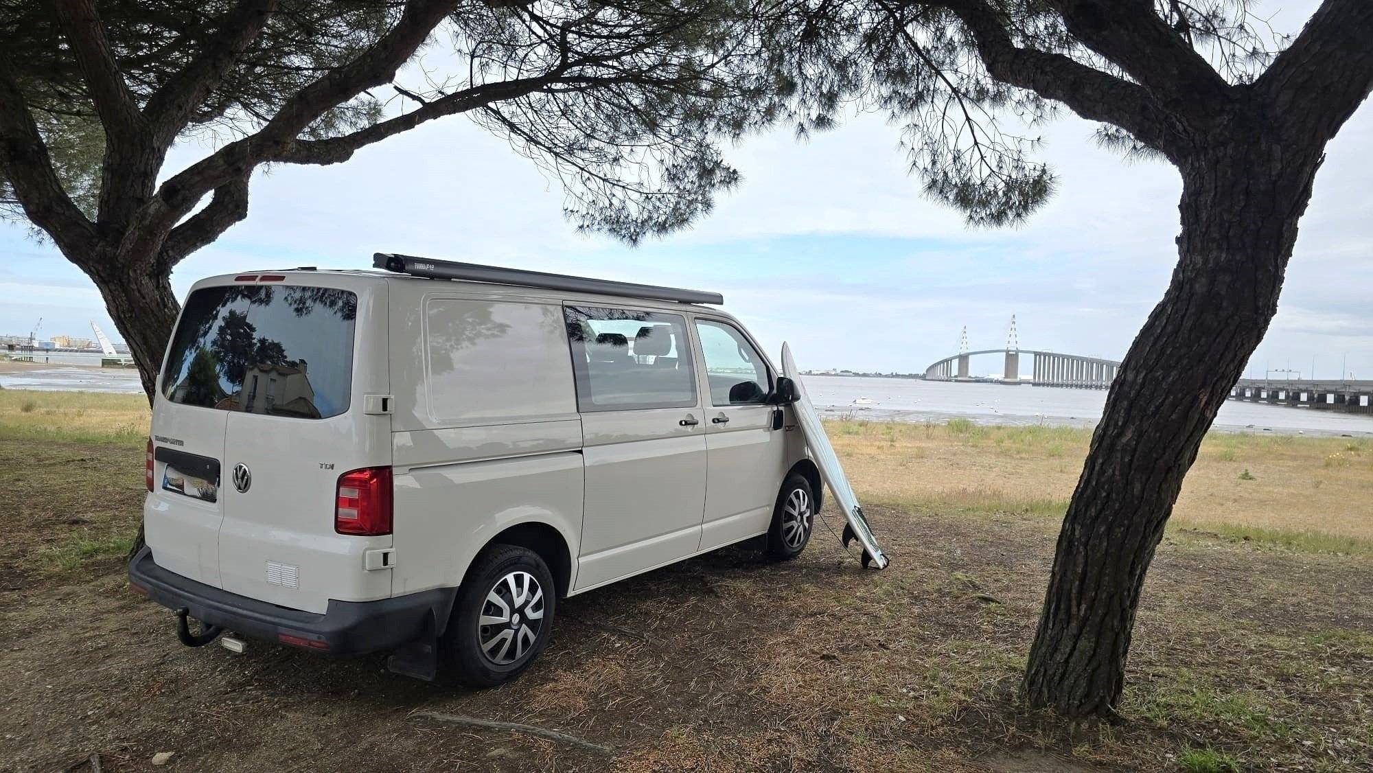 Volkswagen T6 2 l TDI 150 ch