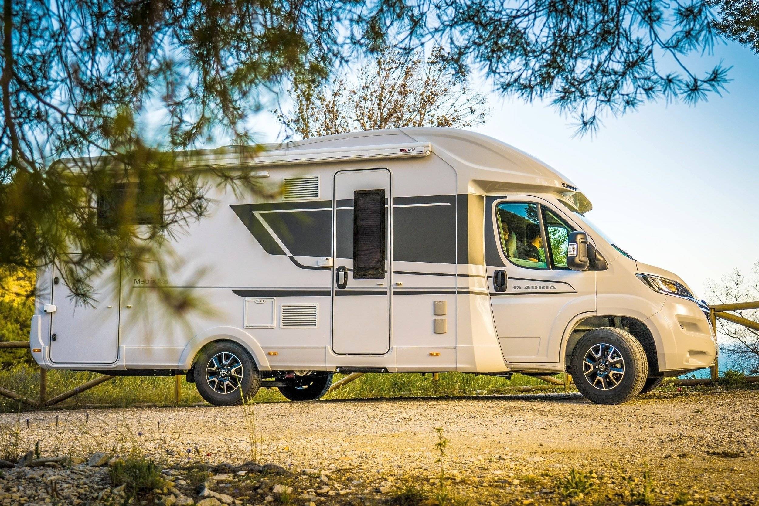 Adria Adria Matrix Axess 670 SL