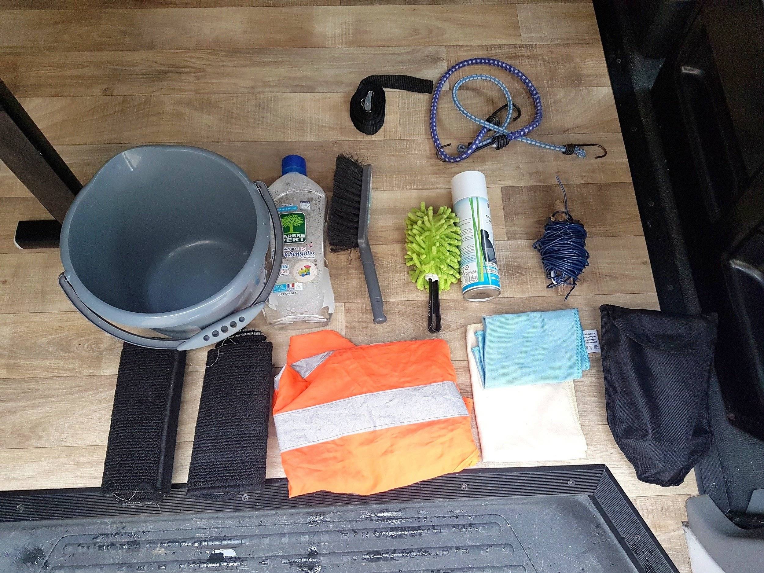 Kusthom Transporter T5 L2H1 2 l 102 ch