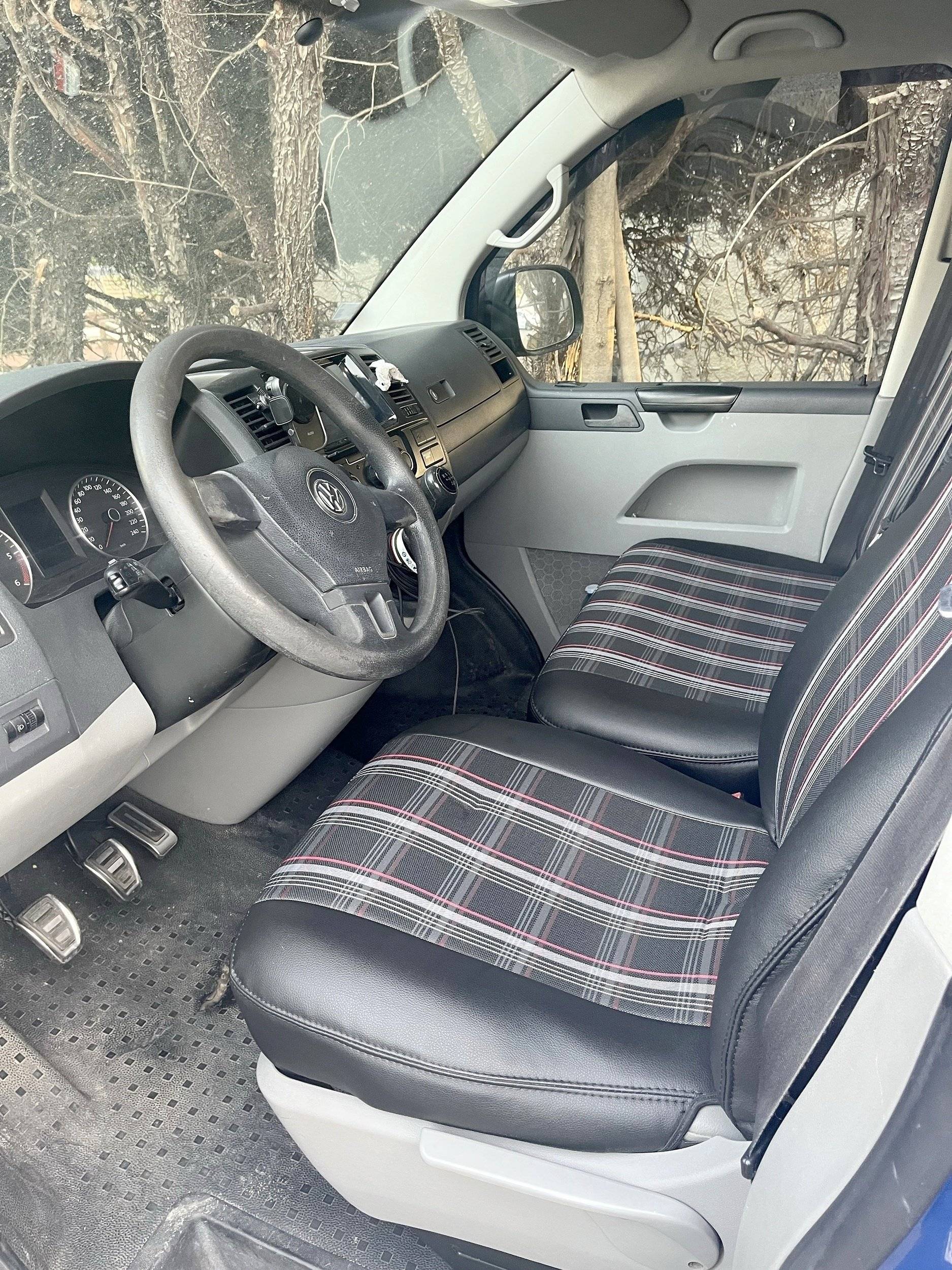 Volkswagen T5 2,0 l 102 ch