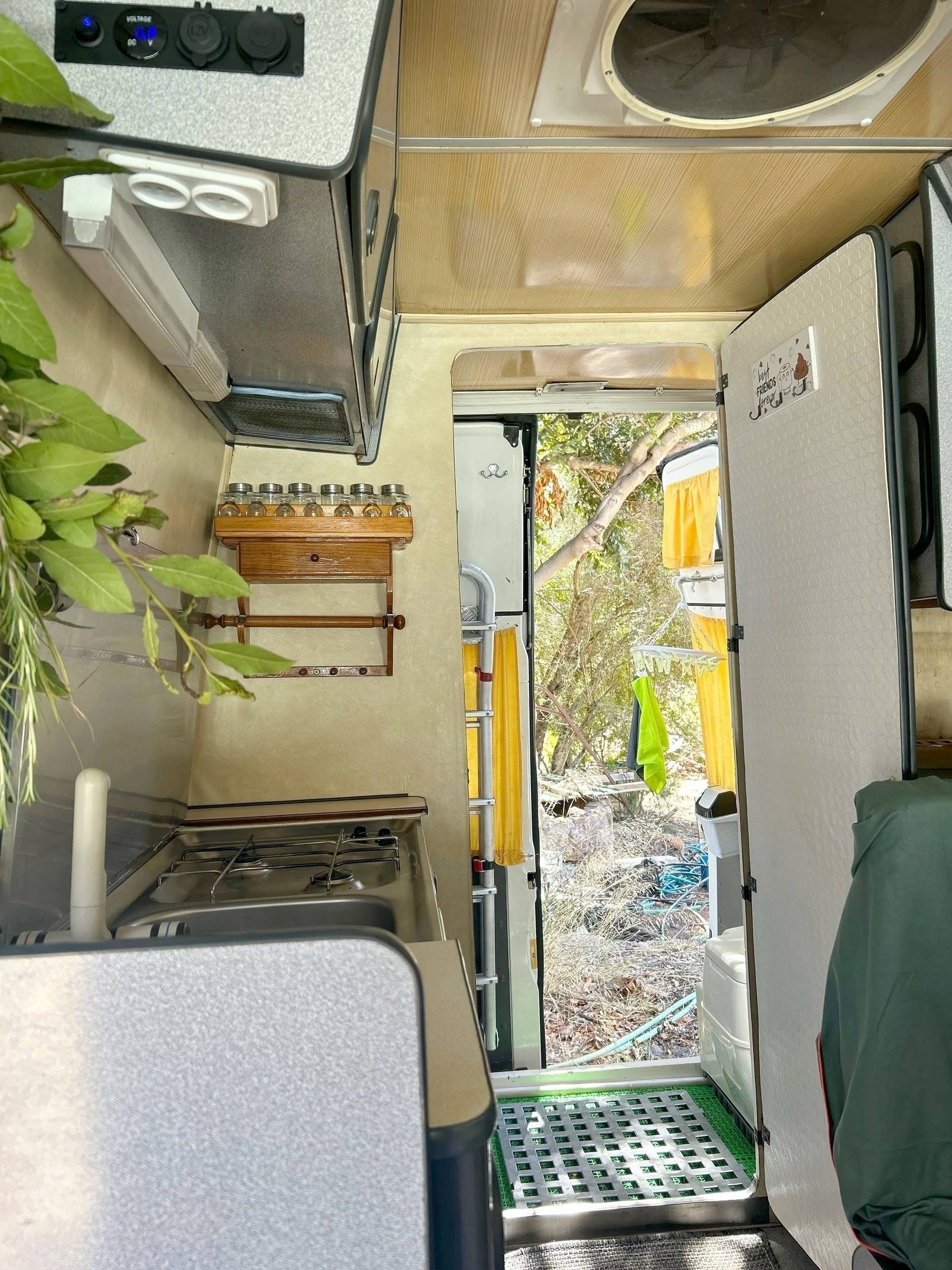 Tec Transit 100 L
