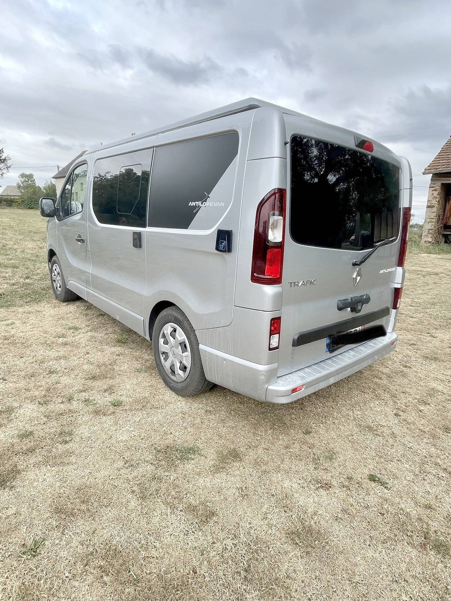 Antilope Van Trafic 3 150 CV