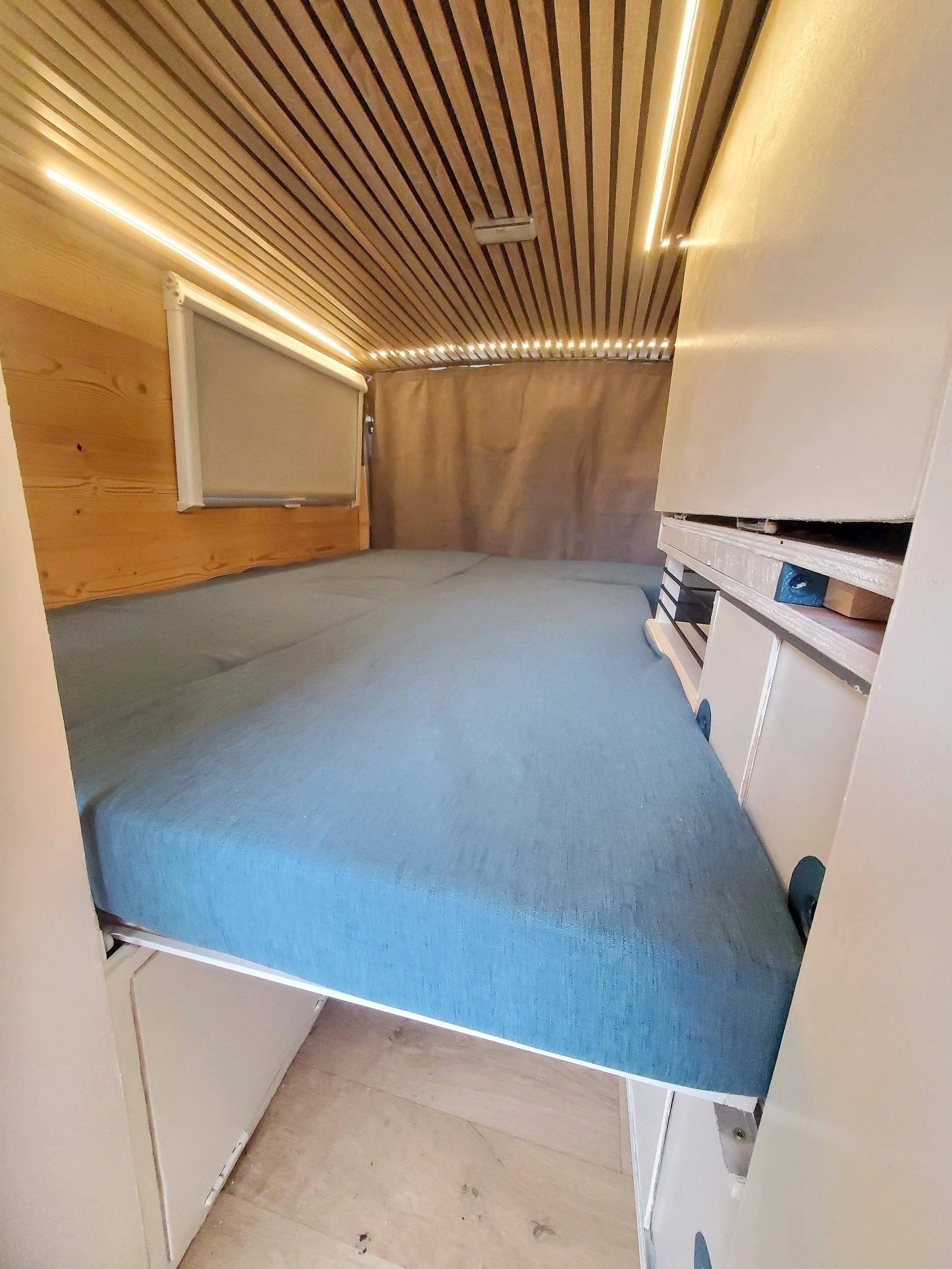 Schlafplätze Nissan NV300 - Yescapa