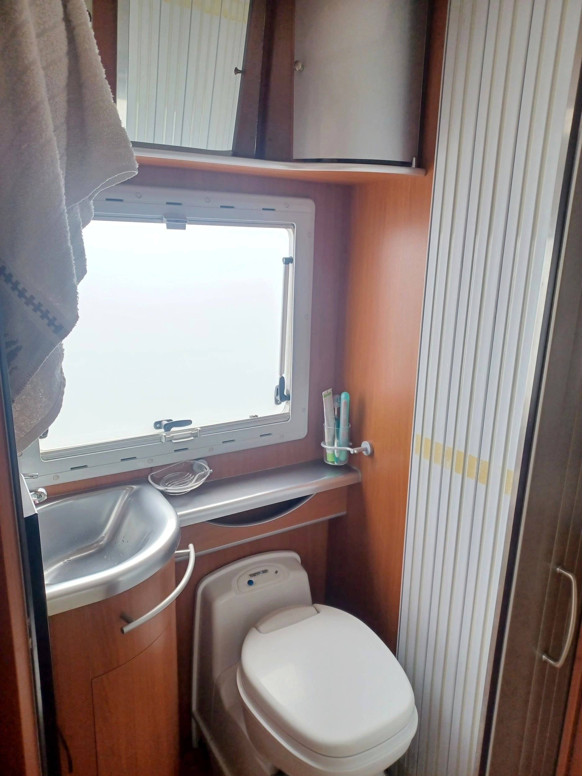 Mclouis Tandy 670 Plus