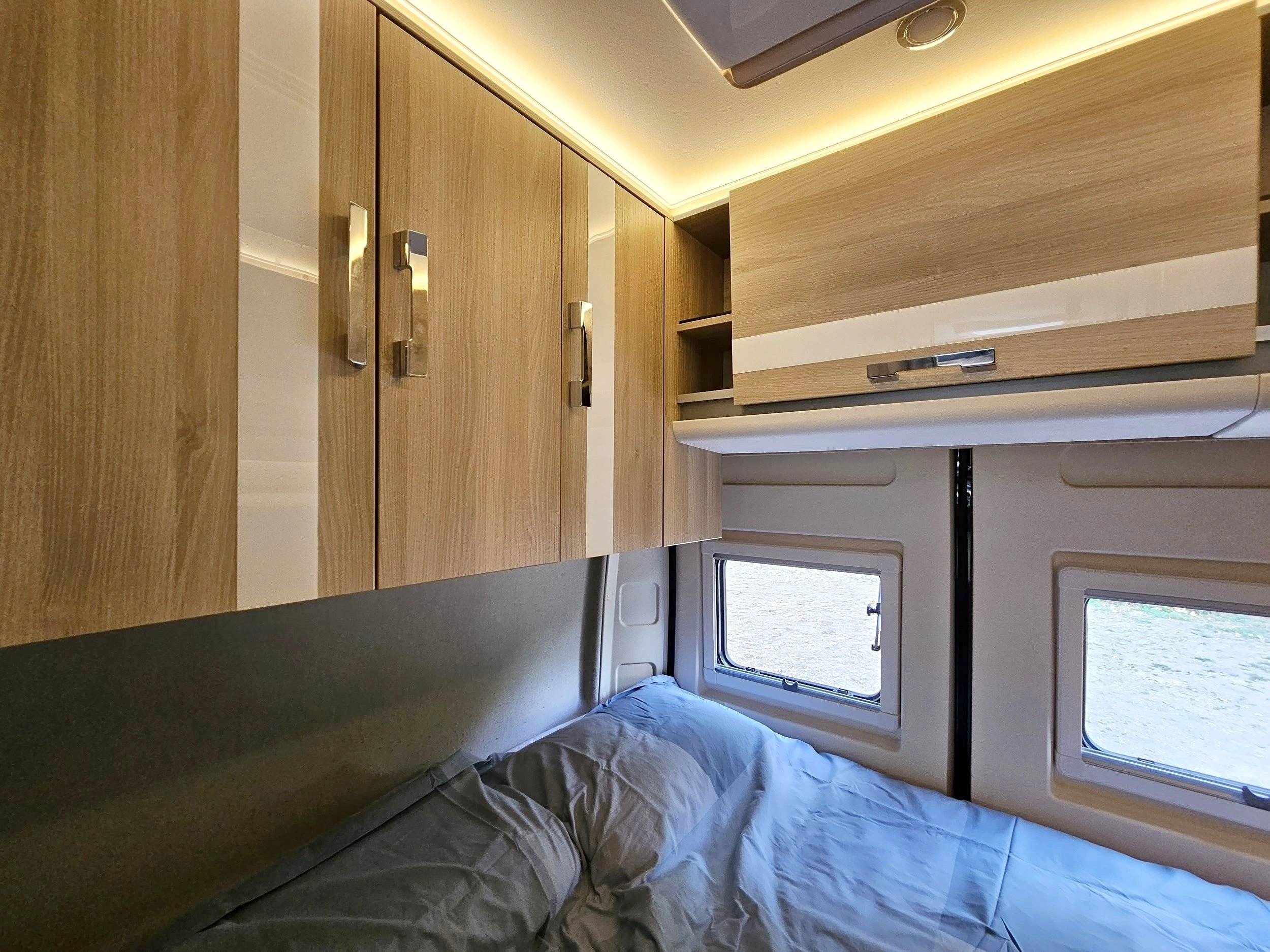 Dormidas Fiat Ducato 2,2 JTD 140cv - Yescapa
