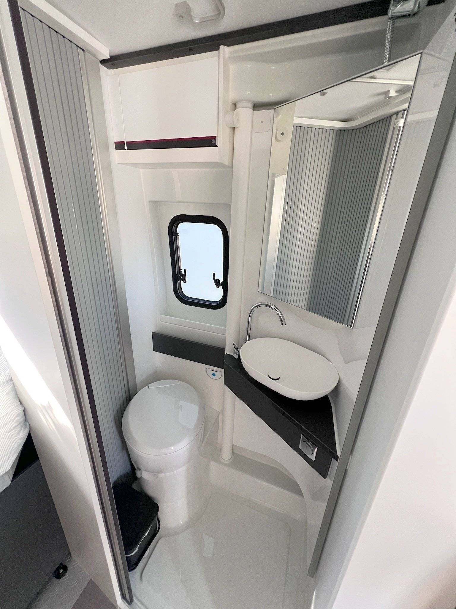 Adria Adria twin 640 sport SGX