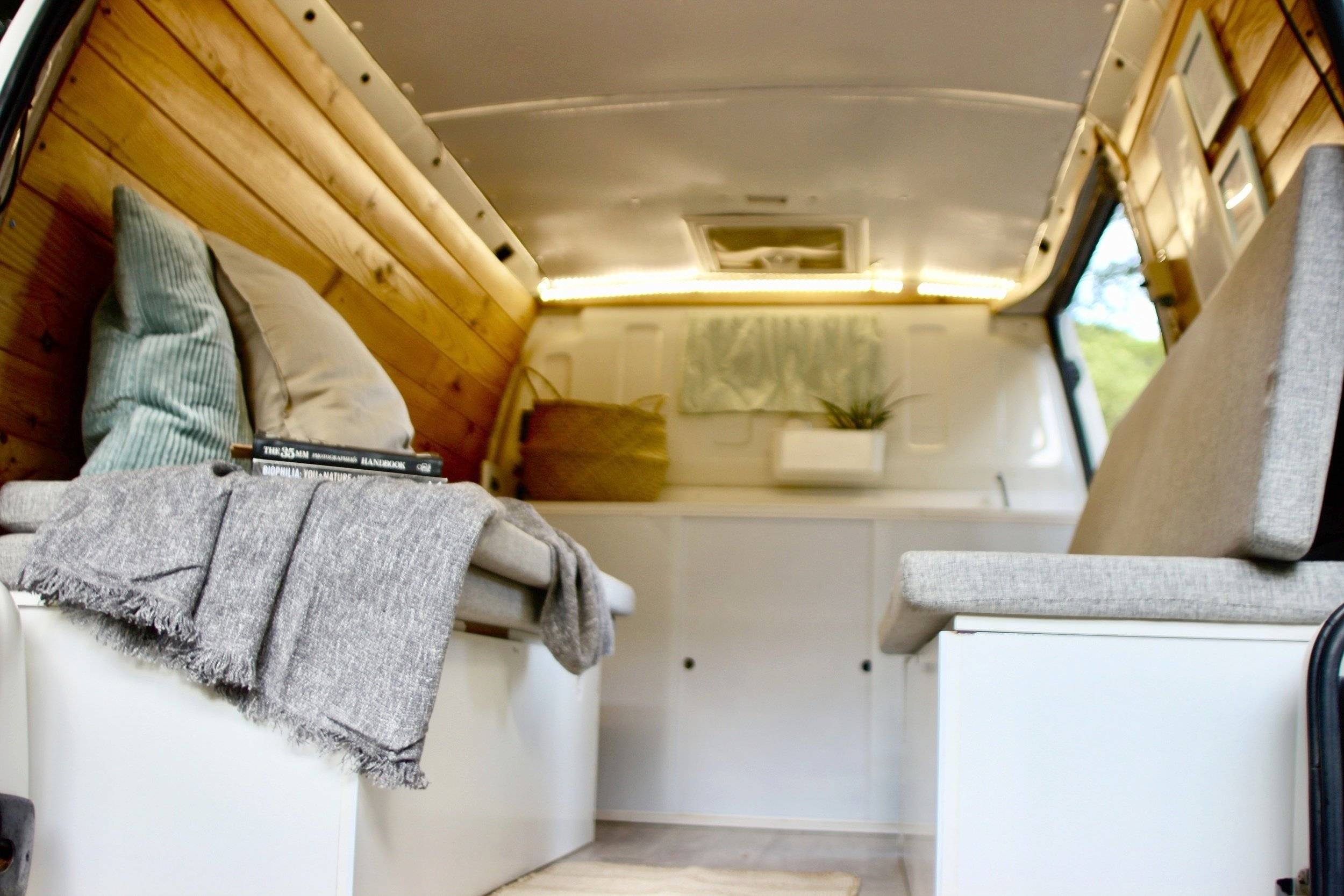 VW T4 Insurance &amp; All KM incl | MyVan Portugal