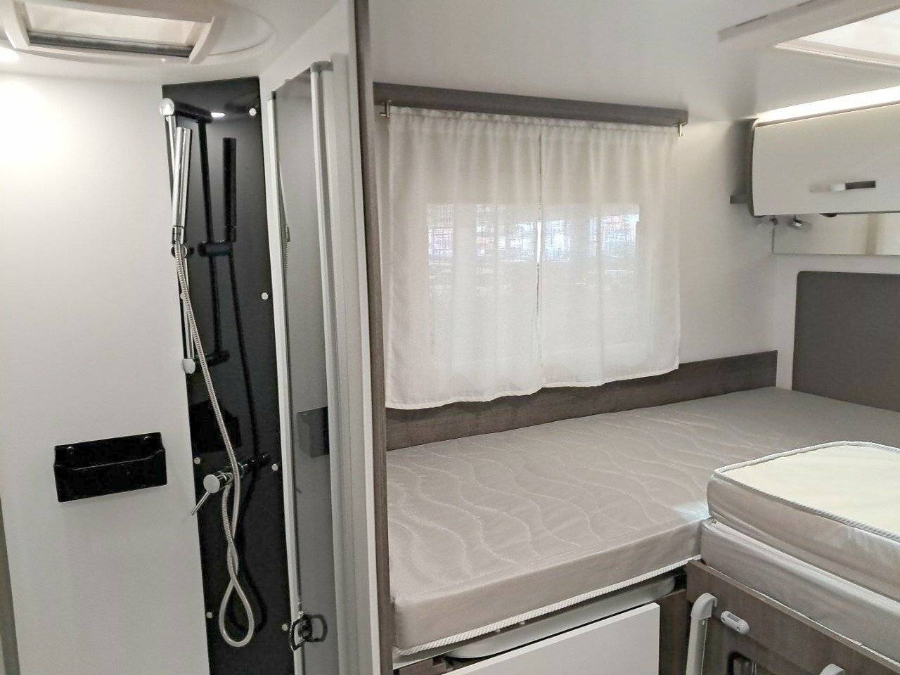 Couchages Ford Transit 350 - Yescapa