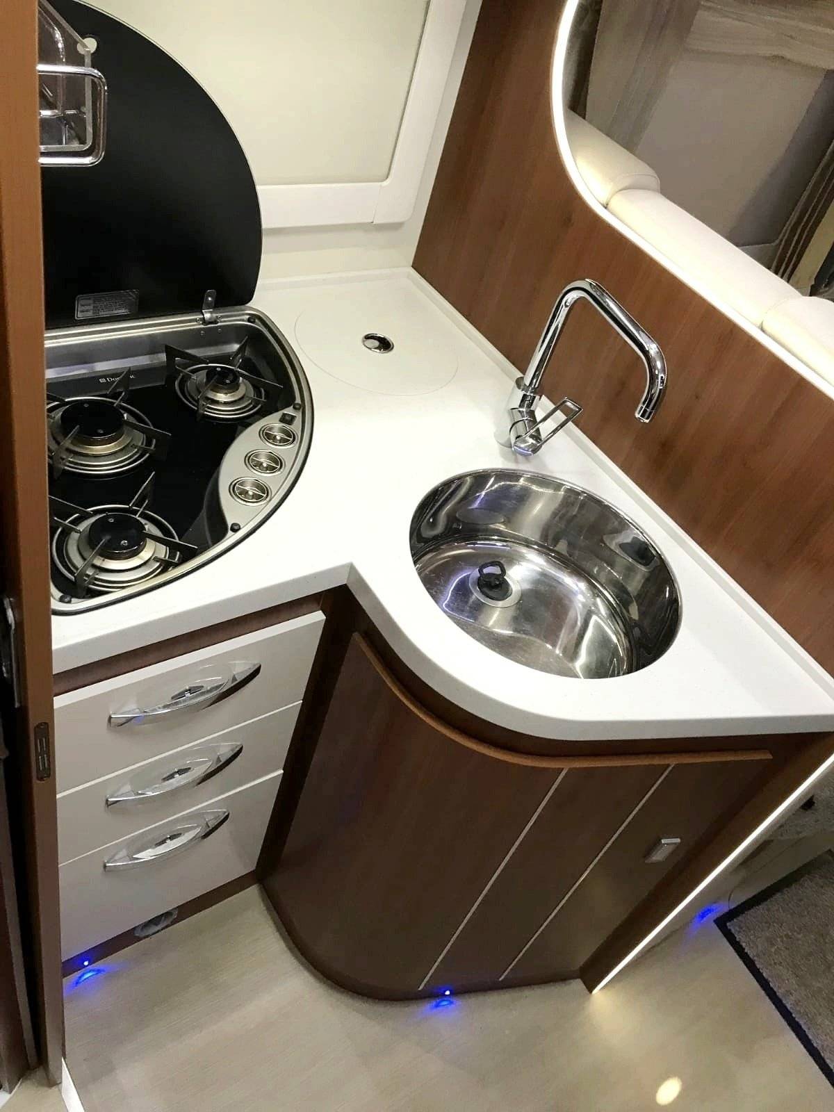 Mobilvetta mobilvetta kline yacht 82