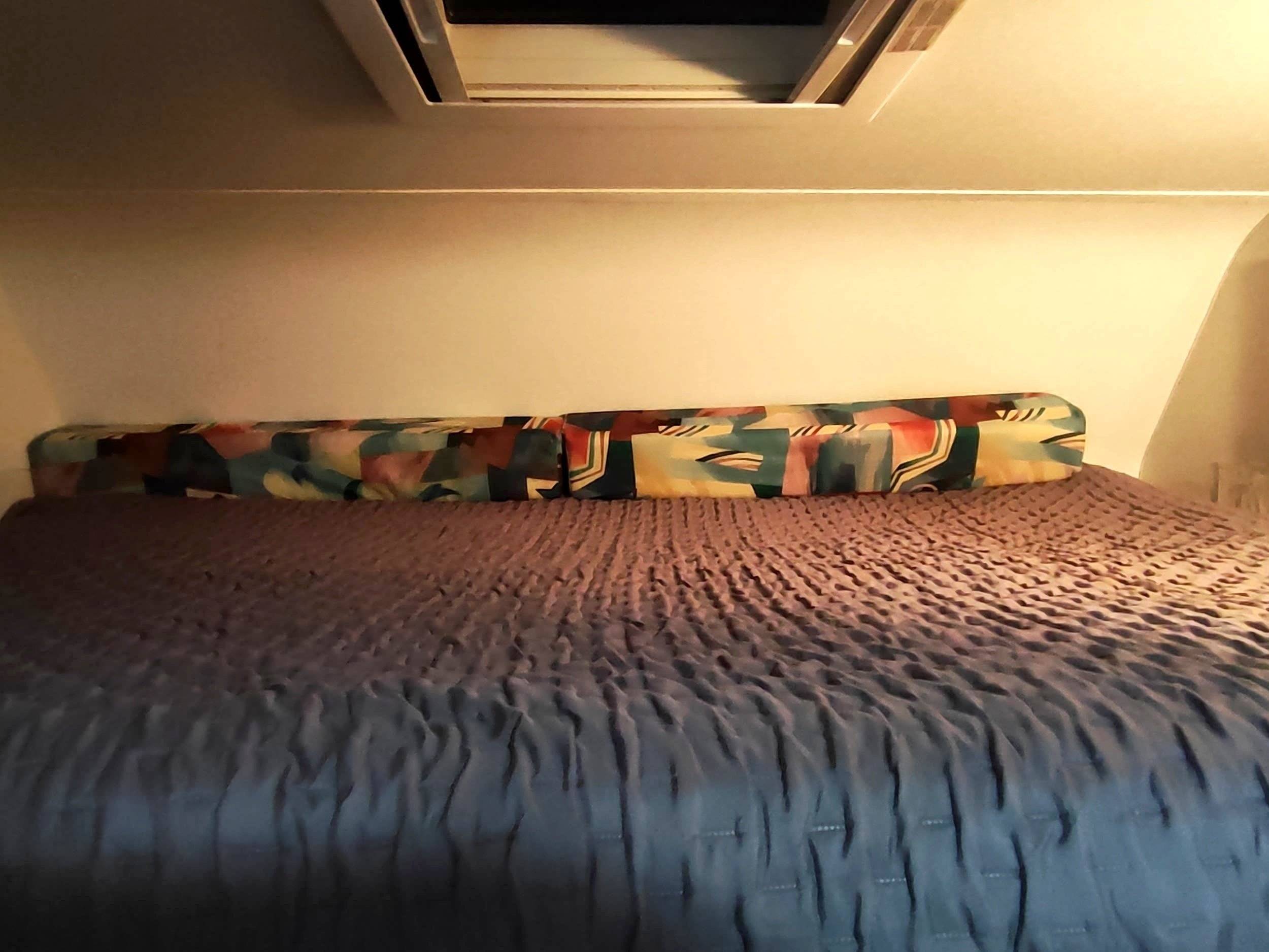 Challenger FORD TRANSIT