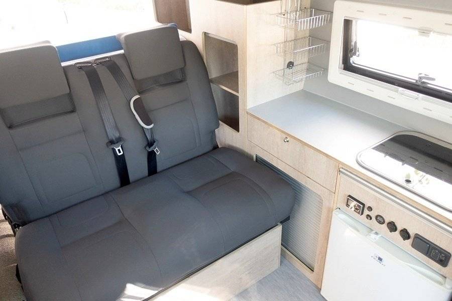 Coin repas Opel Vivaro - Yescapa