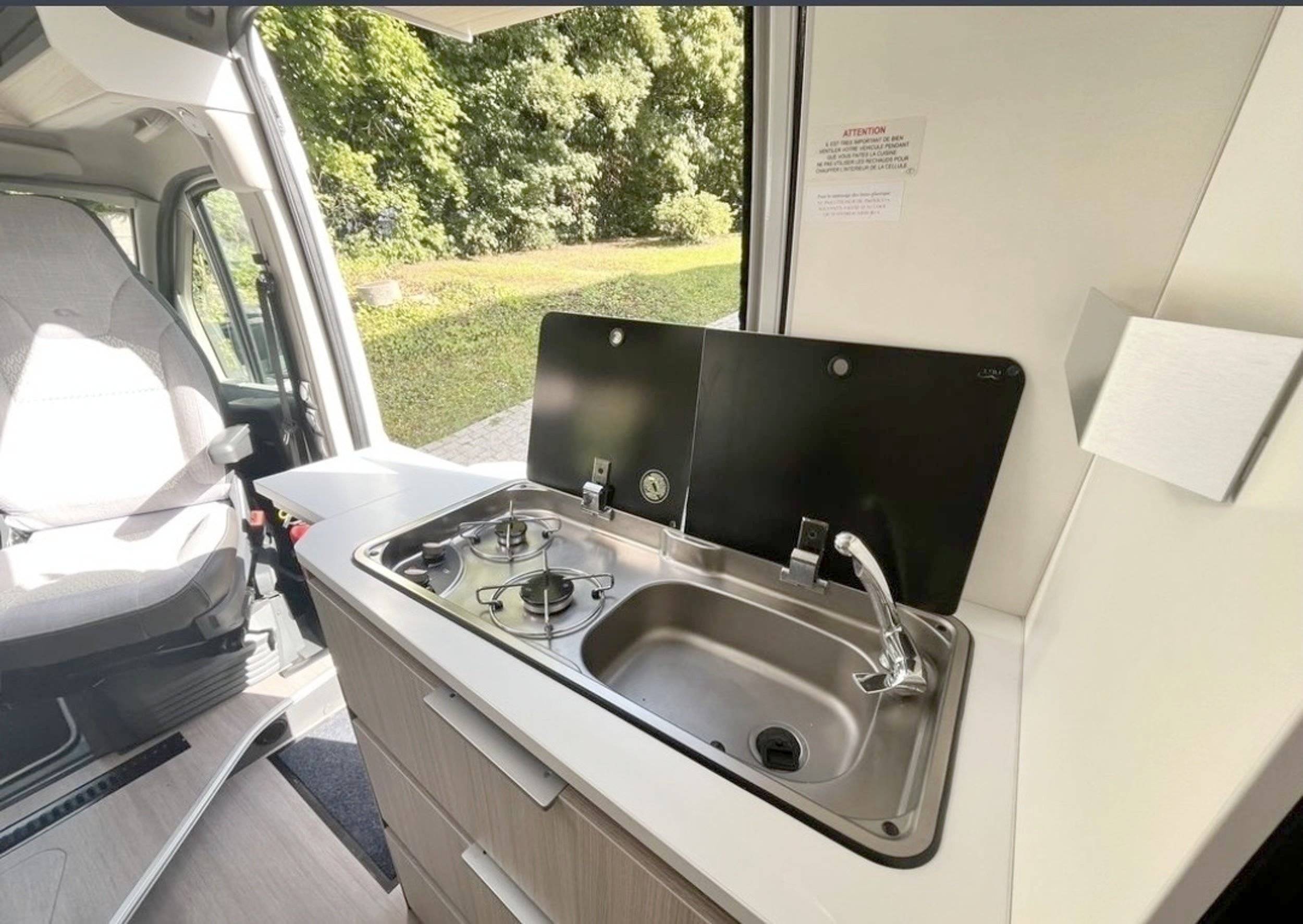 Adria 600 spb twin family