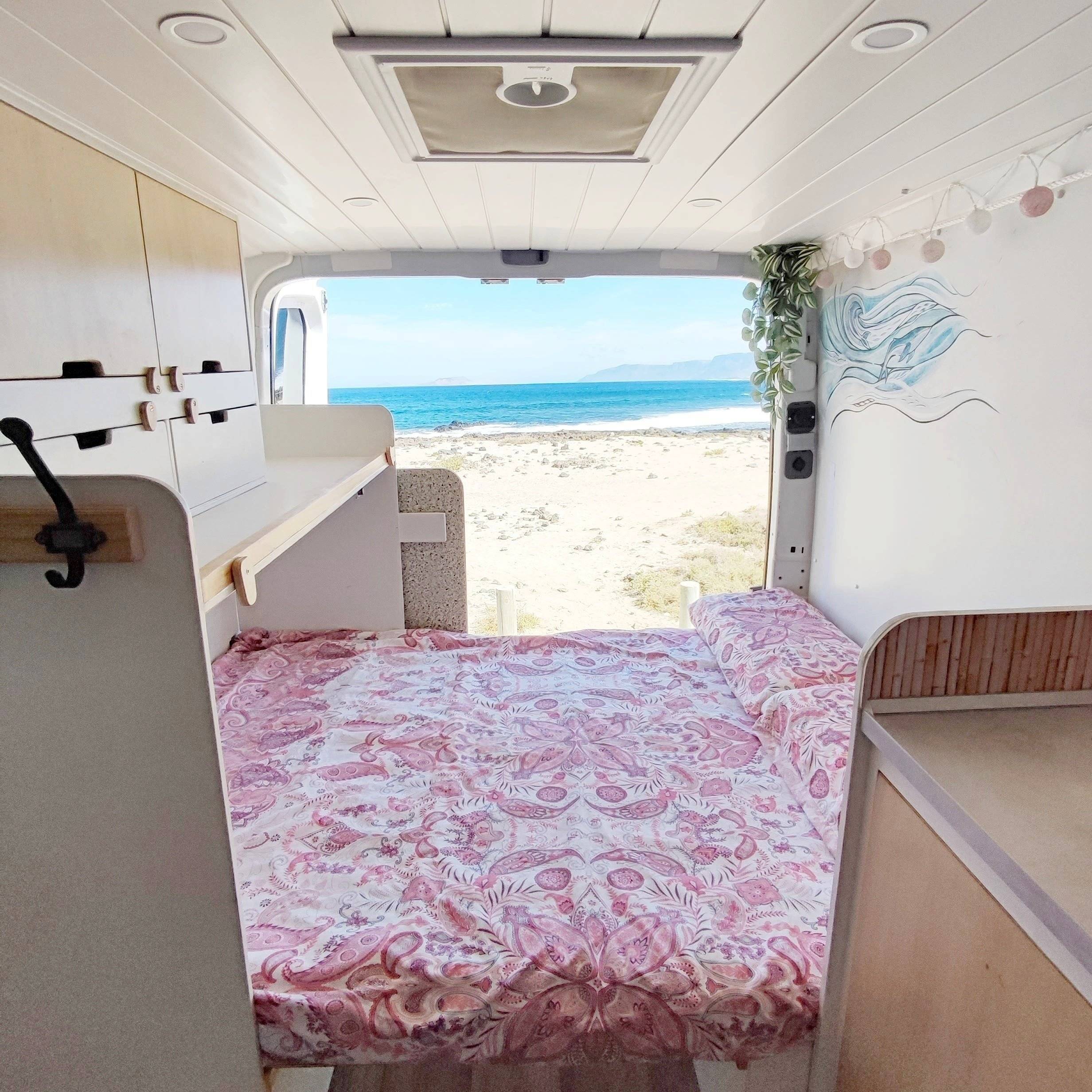 Schlafplätze Volkswagen Crafter 2,0 l 102 ch - Yescapa