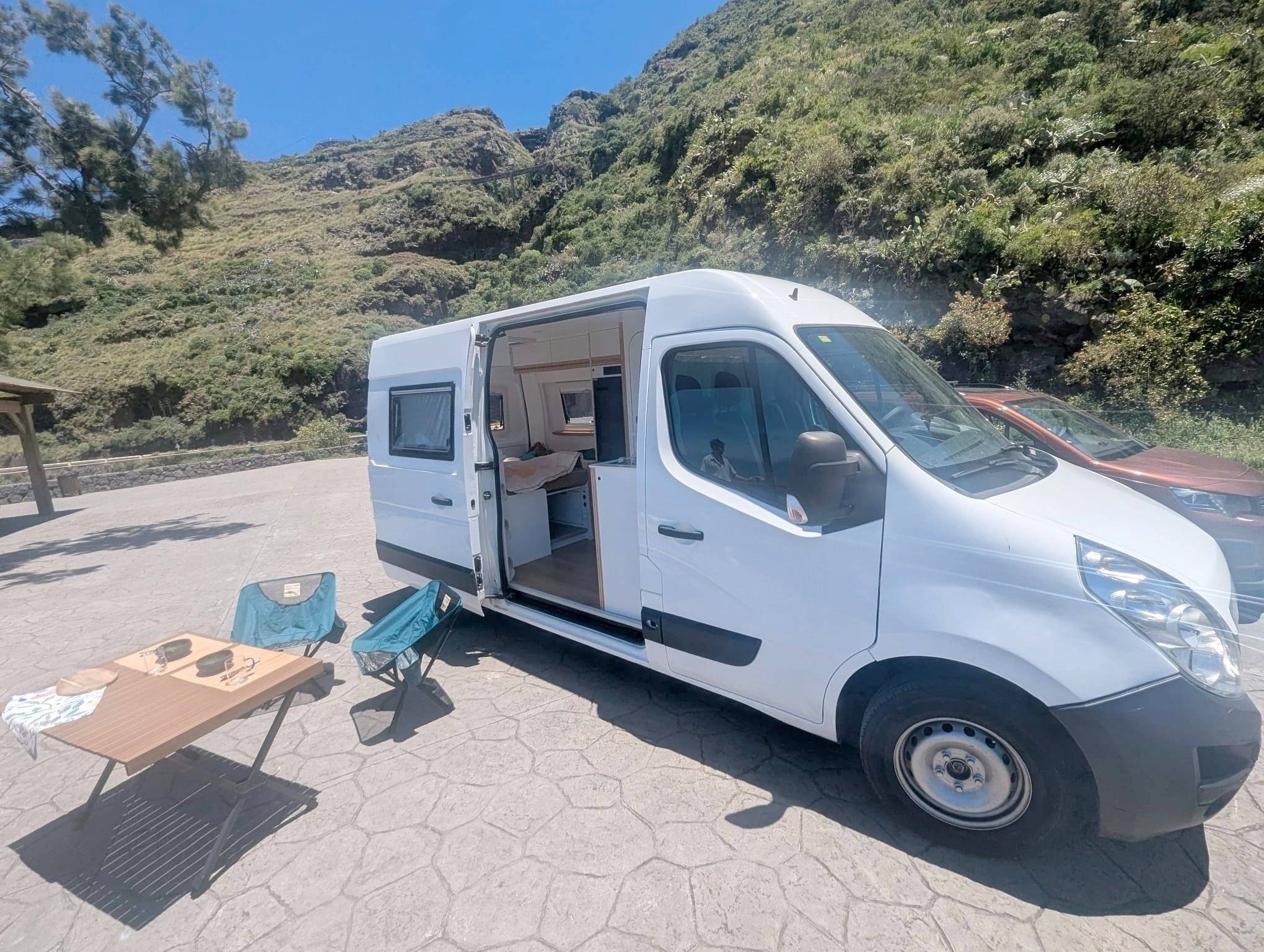 Opel Movano