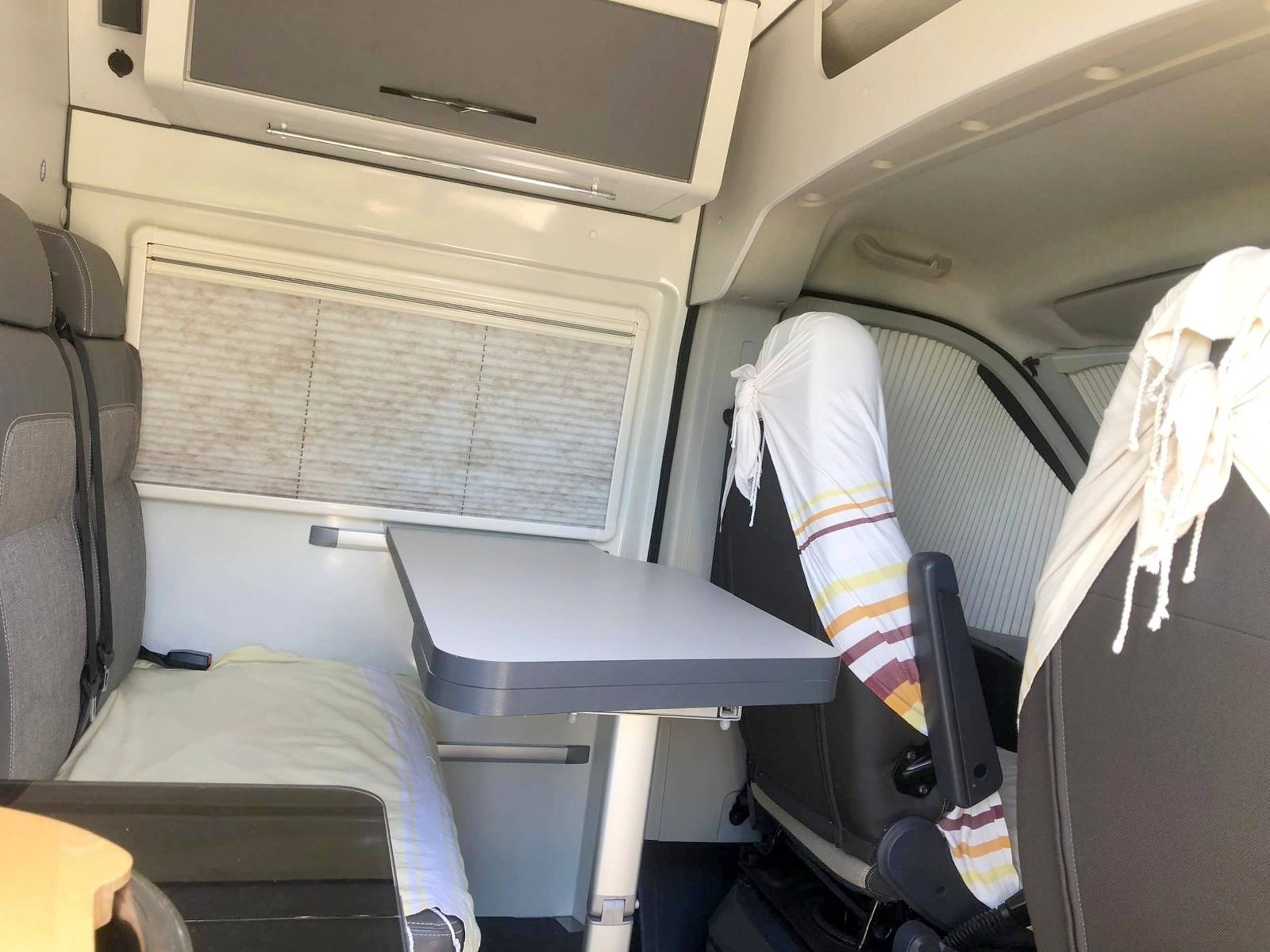 Font Vendôme Leader Van Duo