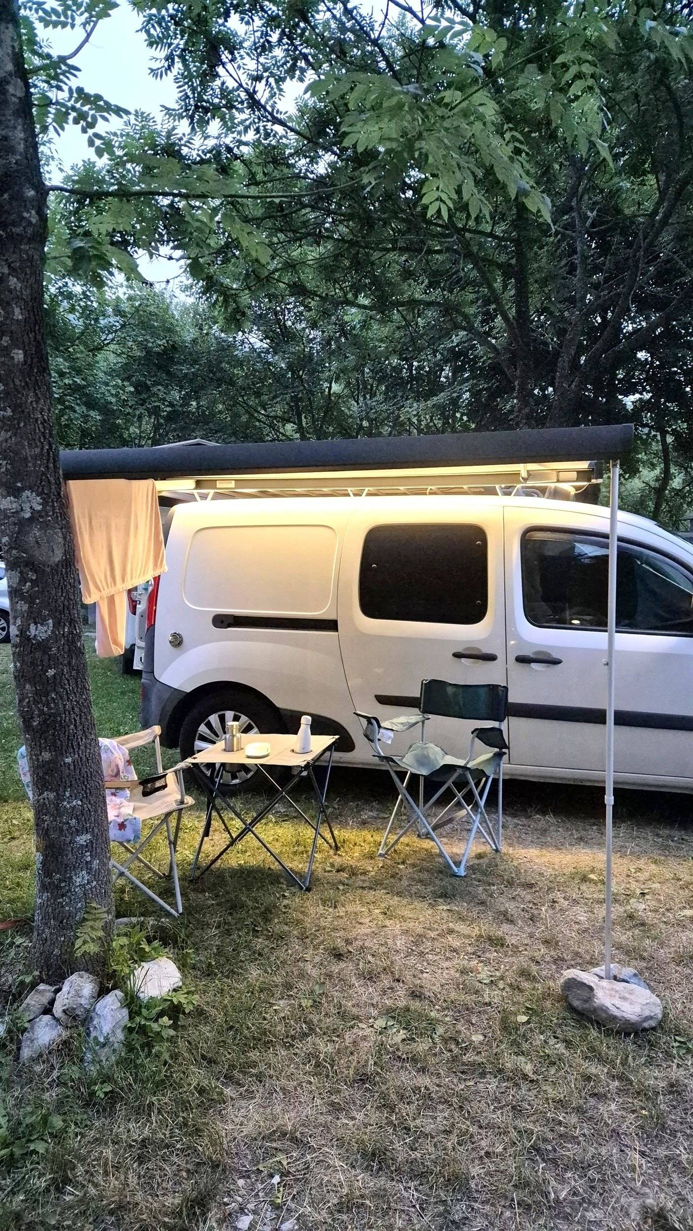 Cabina di guida Renault kangoo 2 90CV - Yescapa