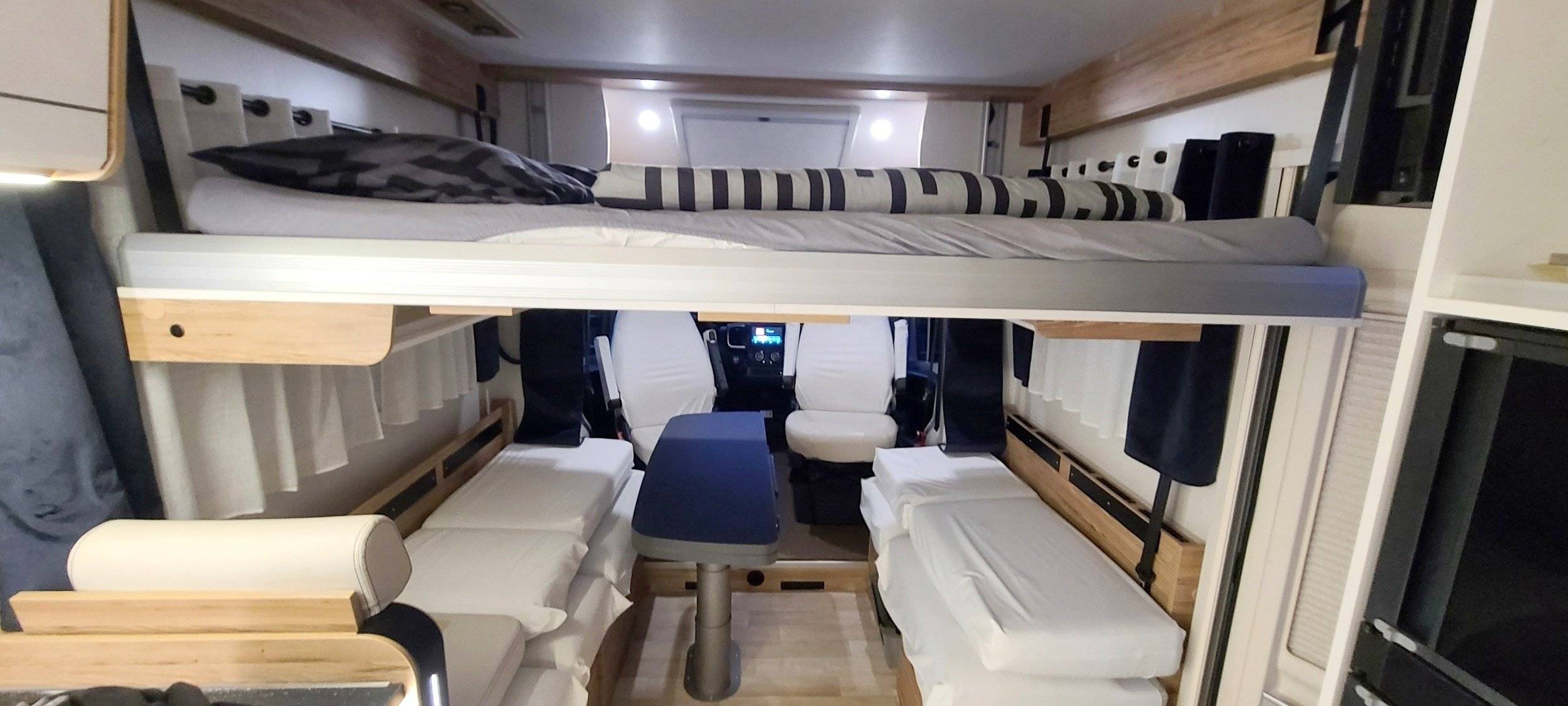 Berth Fiat Fiat Ducato 140 CV - Yescapa